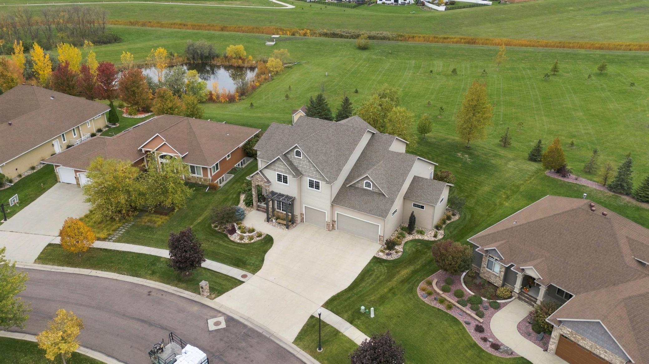 2010 single family home for sale at 5827 Silverleaf Drive S in Fargo, ND — 5 bed, 4 bath (photo 70 of 80)