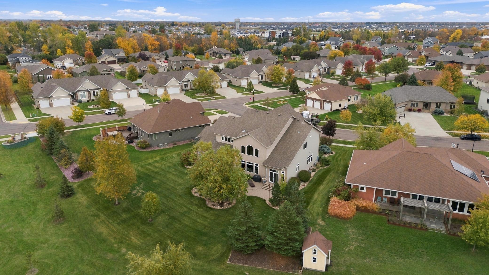 2010 single family home for sale at 5827 Silverleaf Drive S in Fargo, ND — 5 bed, 4 bath (photo 72 of 80)