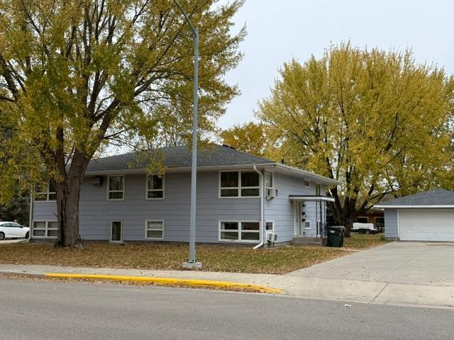 1966 home for sale at 1229-1231 Jefferson Street in Alexandria, MN — 11 bed, 4 bath