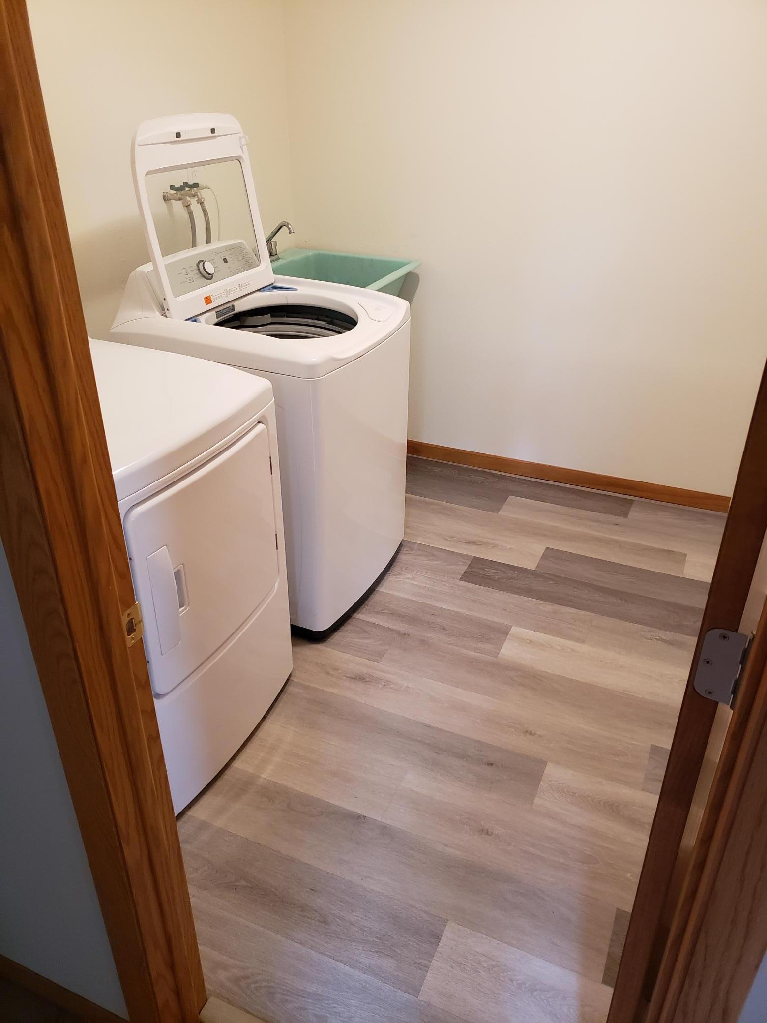 1966 home for sale at 1229-1231 Jefferson Street in Alexandria, MN — 11 bed, 4 bath (photo 16 of 32)
