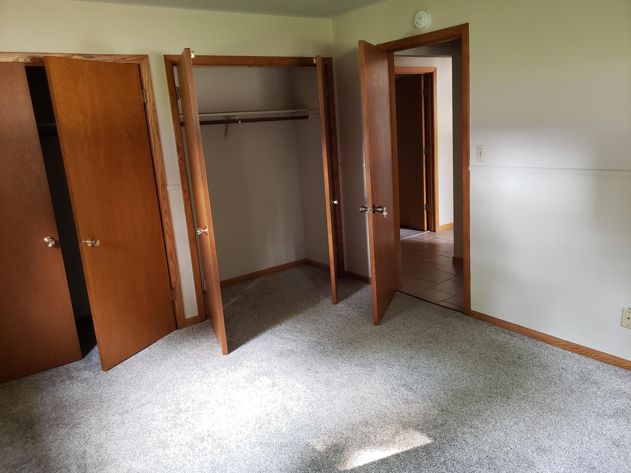 1966 home for sale at 1229-1231 Jefferson Street in Alexandria, MN — 11 bed, 4 bath (photo 18 of 32)