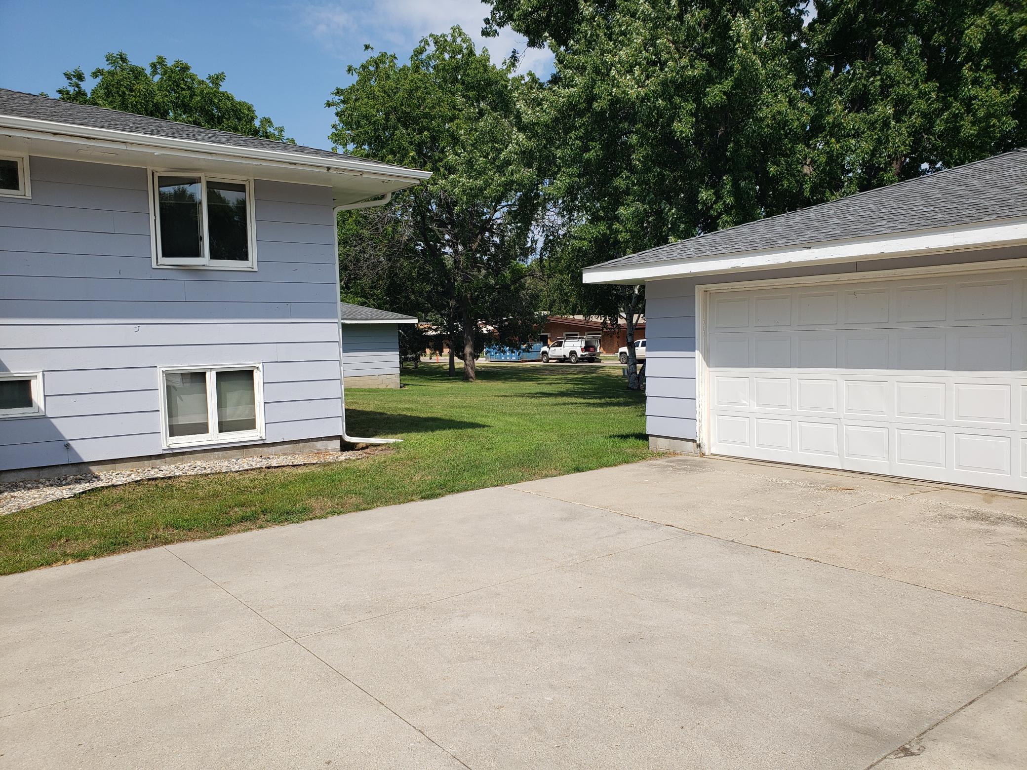 1966 home for sale at 1229-1231 Jefferson Street in Alexandria, MN — 11 bed, 4 bath (photo 29 of 32)