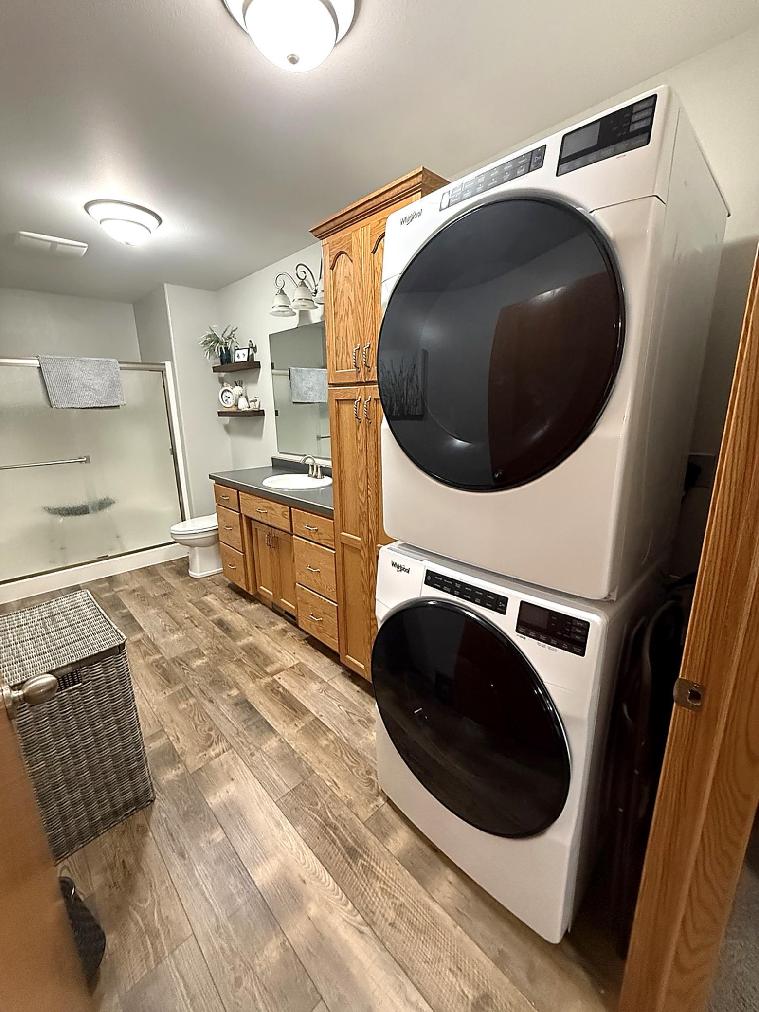 2019 single family home for sale at 656 Westminster Drive in Moorhead, MN — 5 bed, 3 bath (photo 12 of 29)