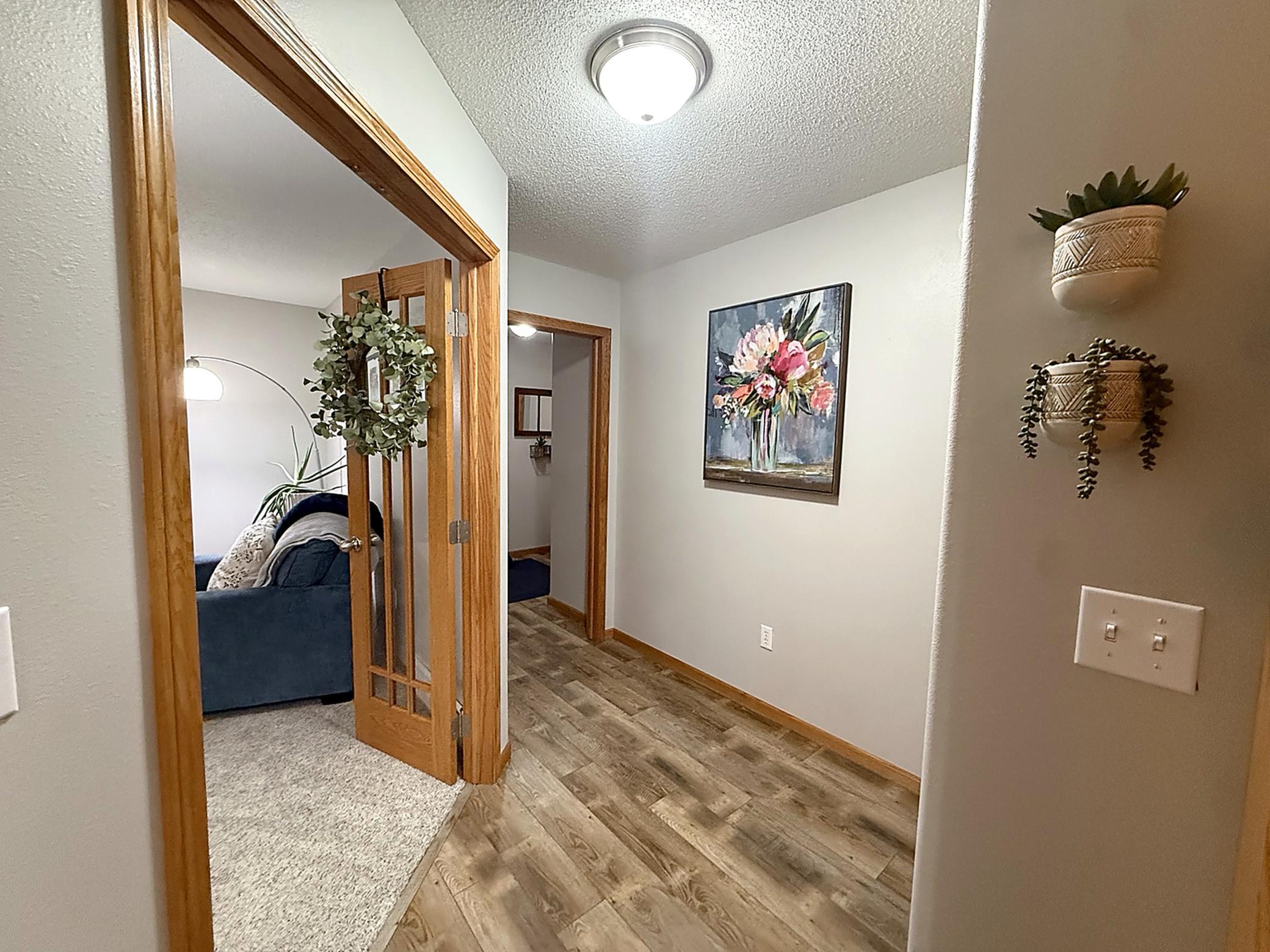 2019 single family home for sale at 656 Westminster Drive in Moorhead, MN — 5 bed, 3 bath (photo 5 of 29)