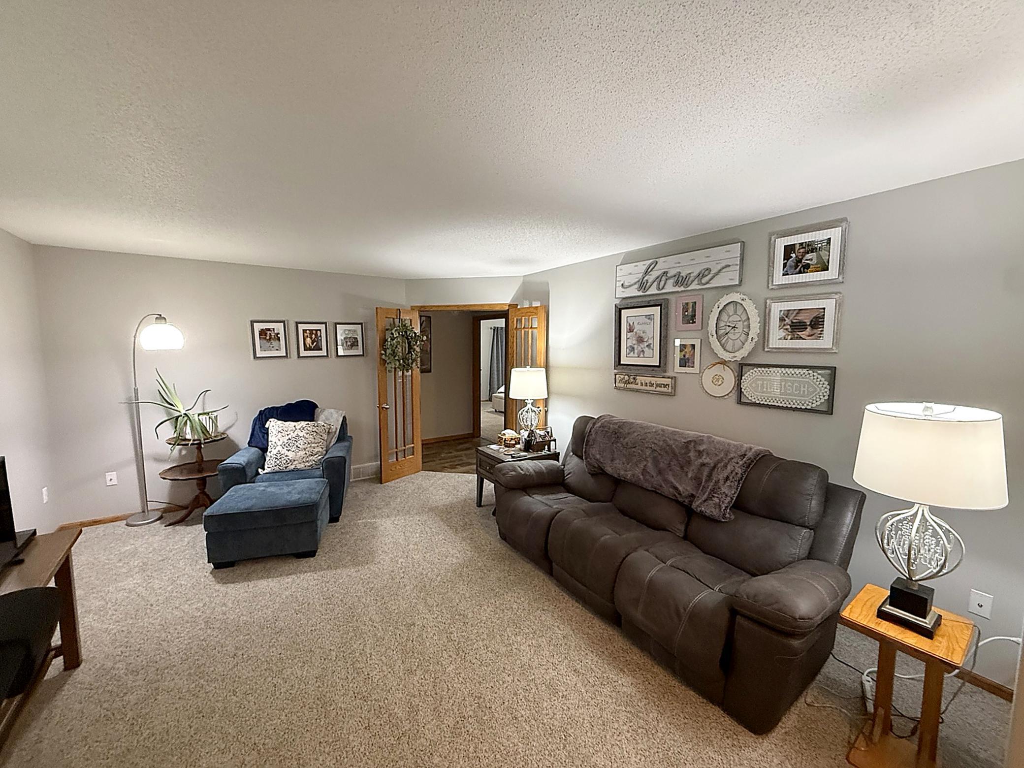 2019 single family home for sale at 656 Westminster Drive in Moorhead, MN — 5 bed, 3 bath (photo 10 of 29)