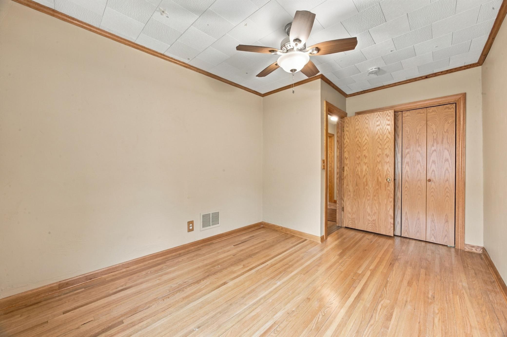 1953 single family home for sale at 1825 4th Street S in Moorhead, MN — 3 bed, 2 bath (photo 12 of 41)