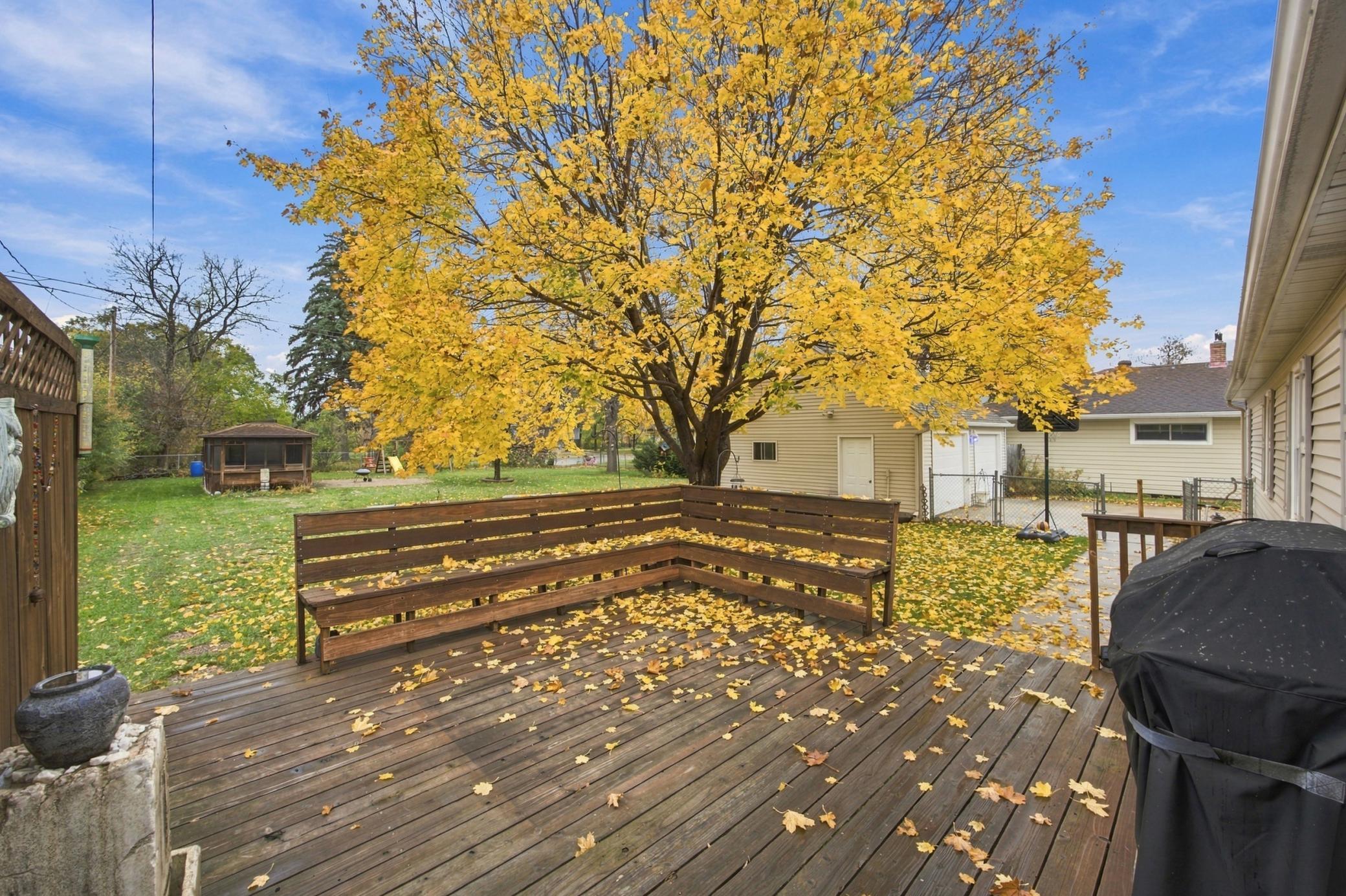 1953 single family home for sale at 1825 4th Street S in Moorhead, MN — 3 bed, 2 bath (photo 21 of 41)