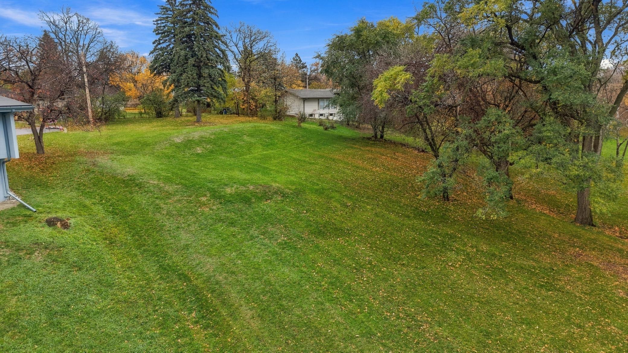 1953 single family home for sale at 1825 4th Street S in Moorhead, MN — 3 bed, 2 bath (photo 33 of 41)
