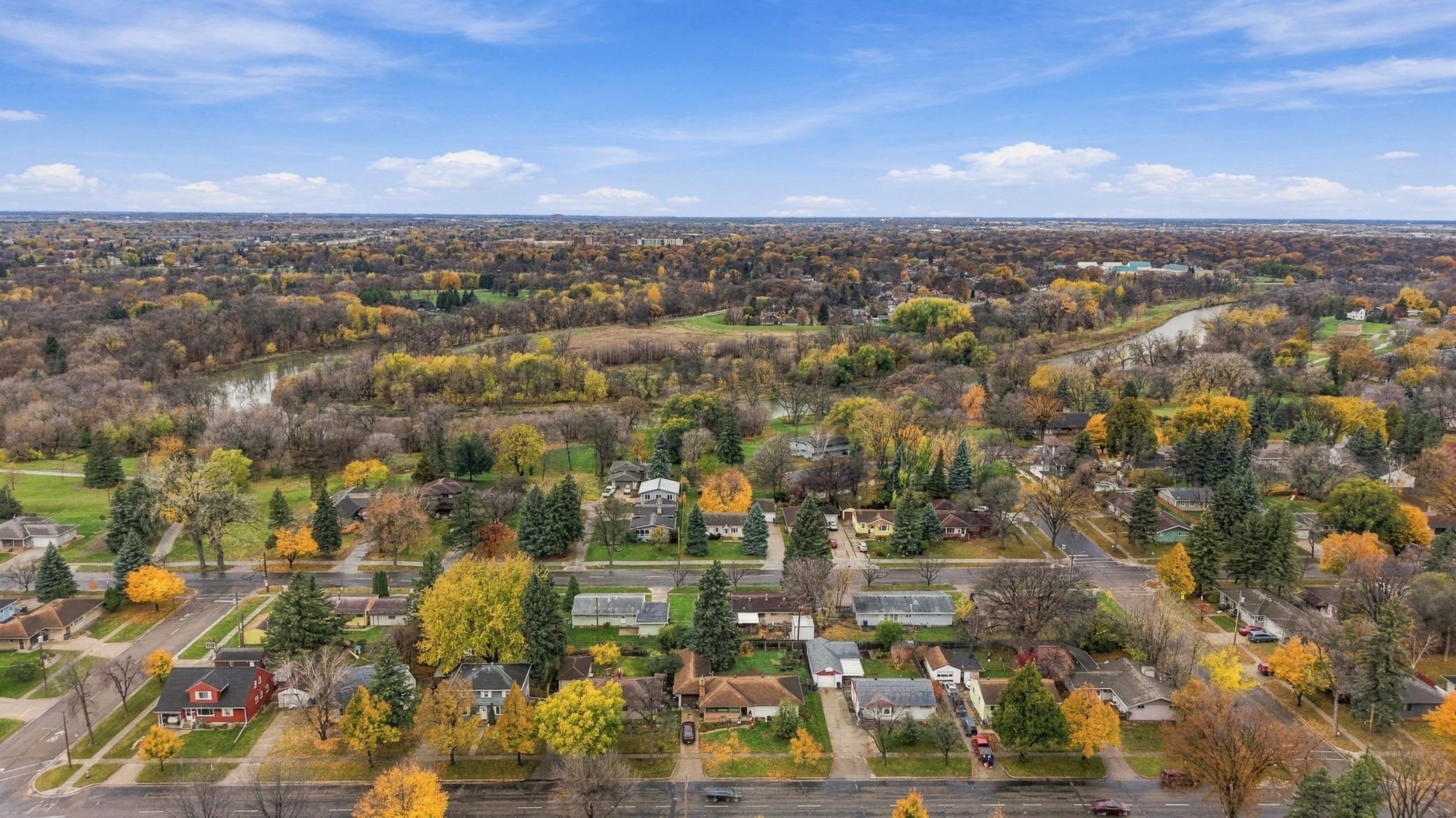1953 single family home for sale at 1825 4th Street S in Moorhead, MN — 3 bed, 2 bath (photo 38 of 41)