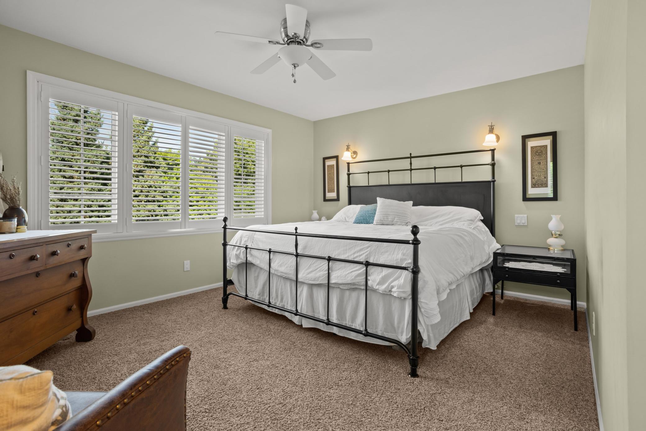 1940 single family home for sale at 1617 9th Street S in Fargo, ND — 4 bed, 4 bath (photo 39 of 66)