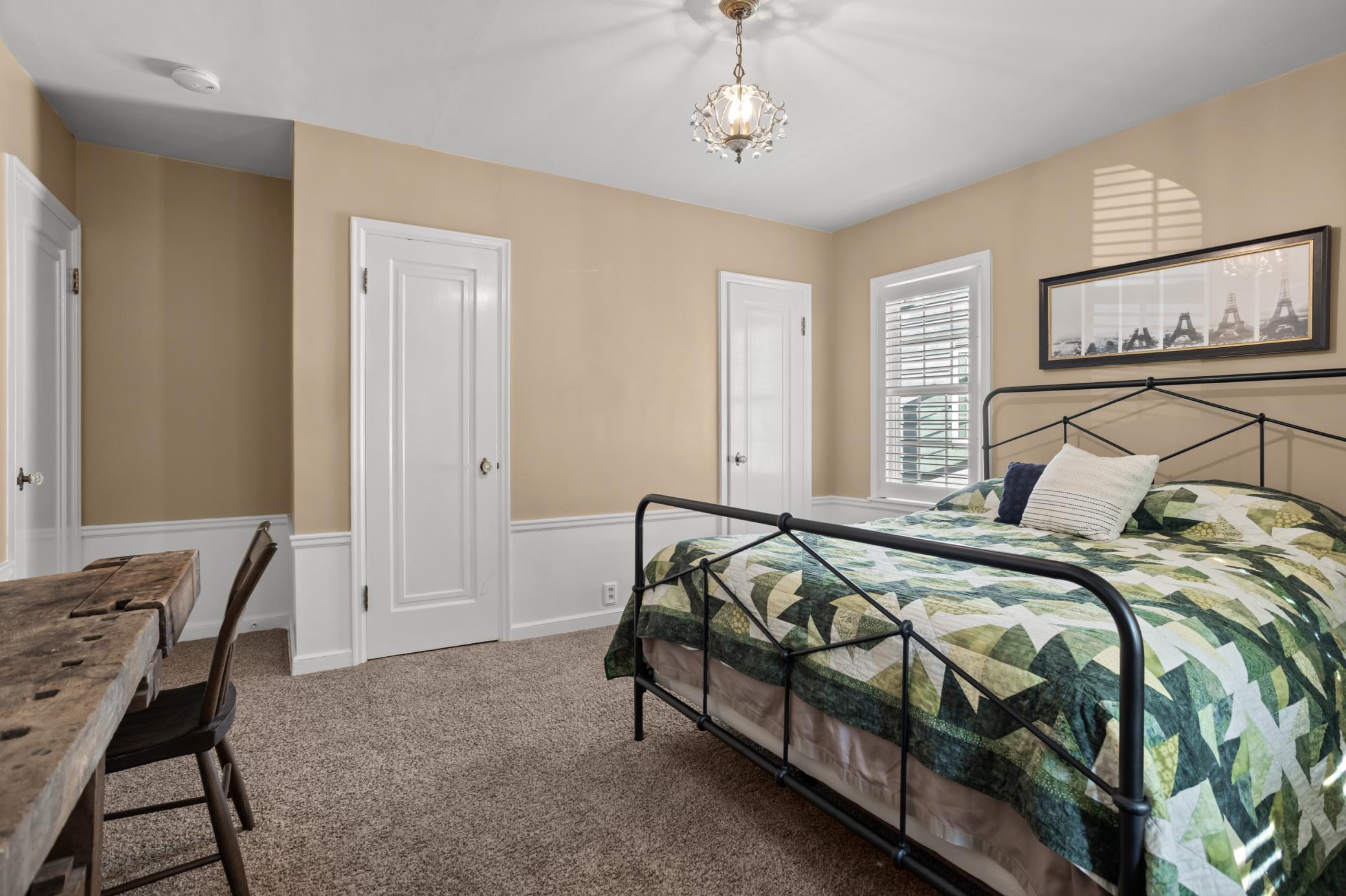 1940 single family home for sale at 1617 9th Street S in Fargo, ND — 4 bed, 4 bath (photo 54 of 66)