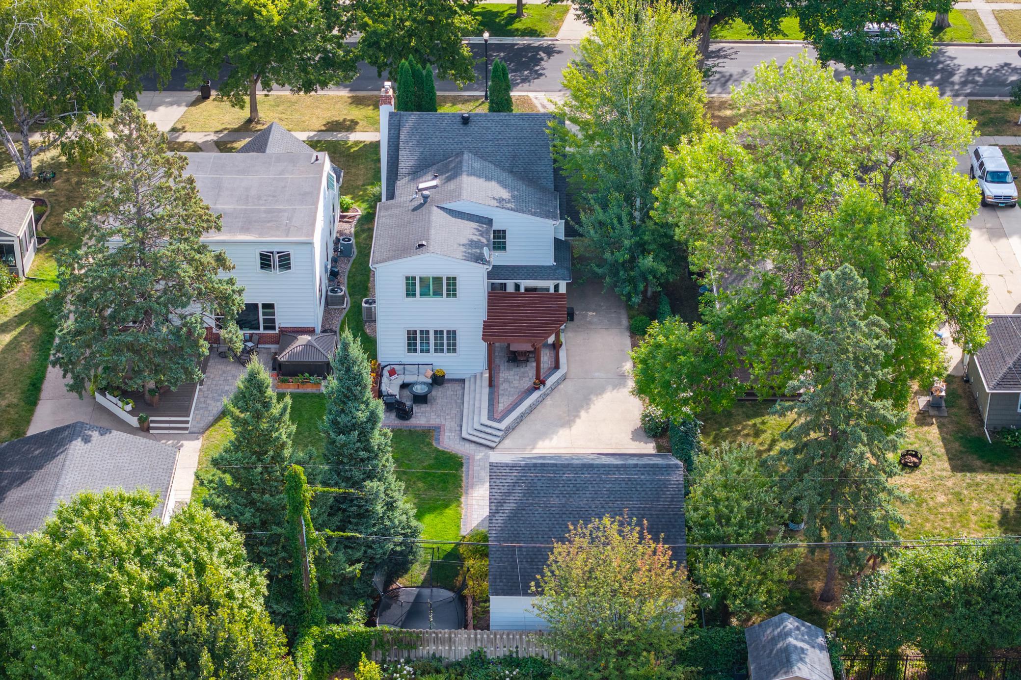 1940 single family home for sale at 1617 9th Street S in Fargo, ND — 4 bed, 4 bath (photo 61 of 66)