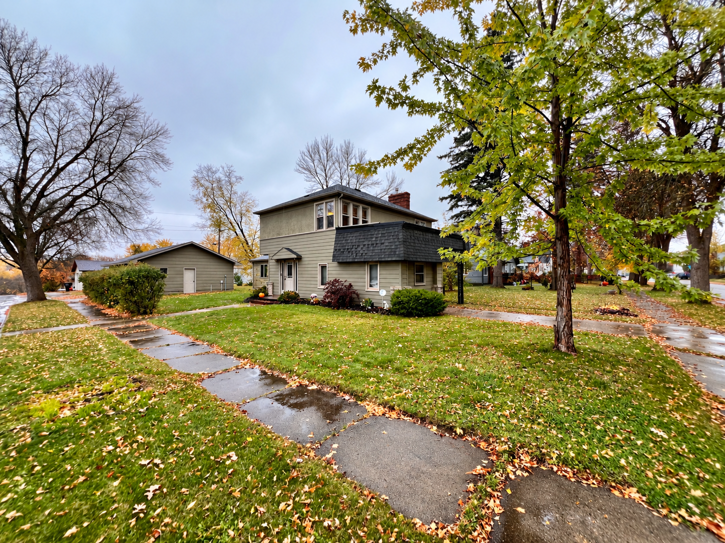 1954 single family home for sale at 218 8th Avenue in Bovey, MN — 4 bed, 3 bath