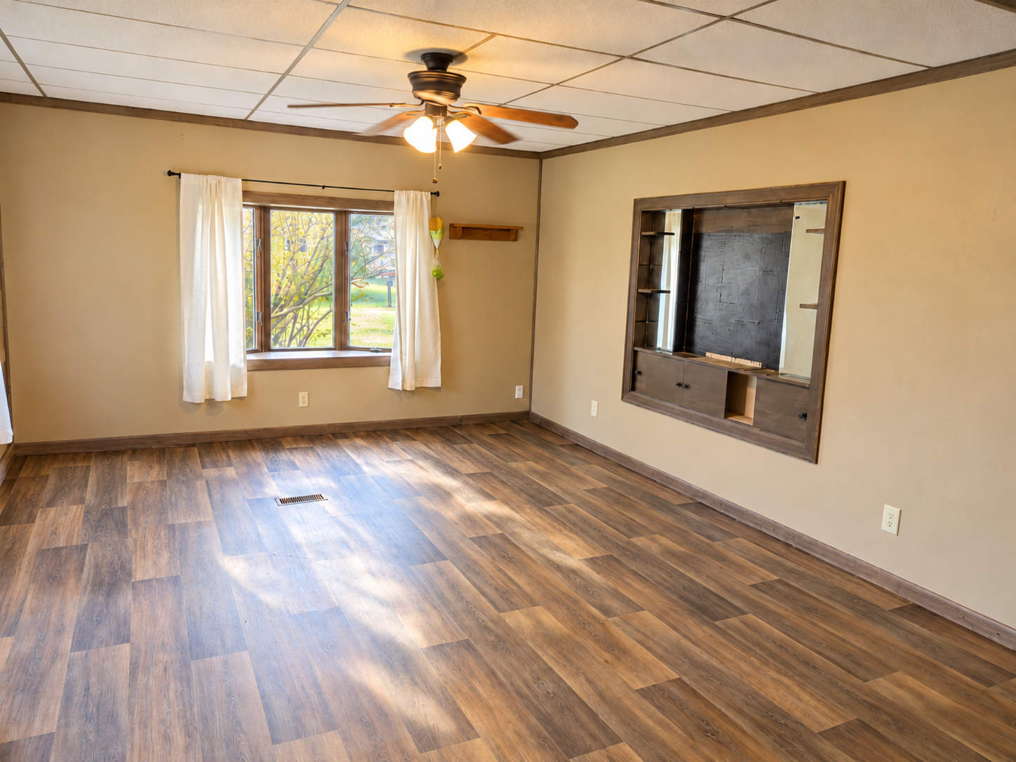 1975 single family home for sale at 412 W Hazel Avenue in Pillager, MN — 3 bed, 1 bath (photo 2 of 18)