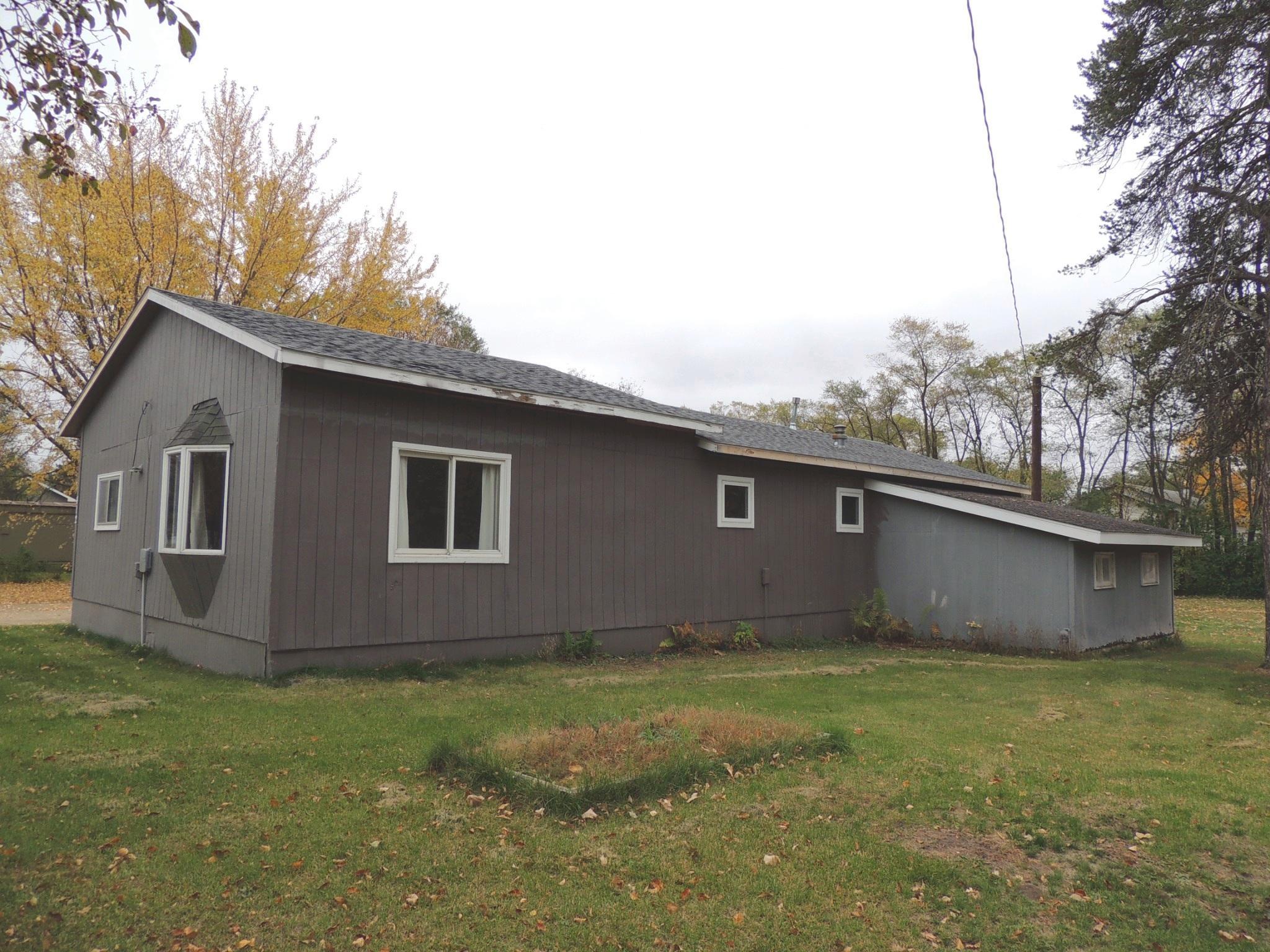 1975 single family home for sale at 412 W Hazel Avenue in Pillager, MN — 3 bed, 1 bath (photo 14 of 18)