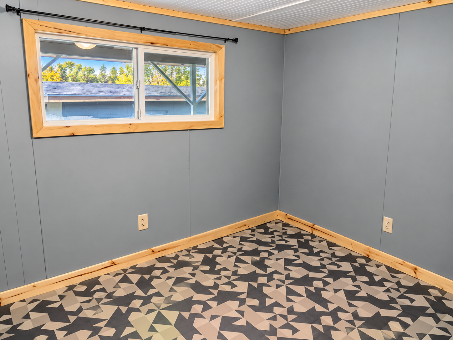 1975 single family home for sale at 412 W Hazel Avenue in Pillager, MN — 3 bed, 1 bath (photo 7 of 18)