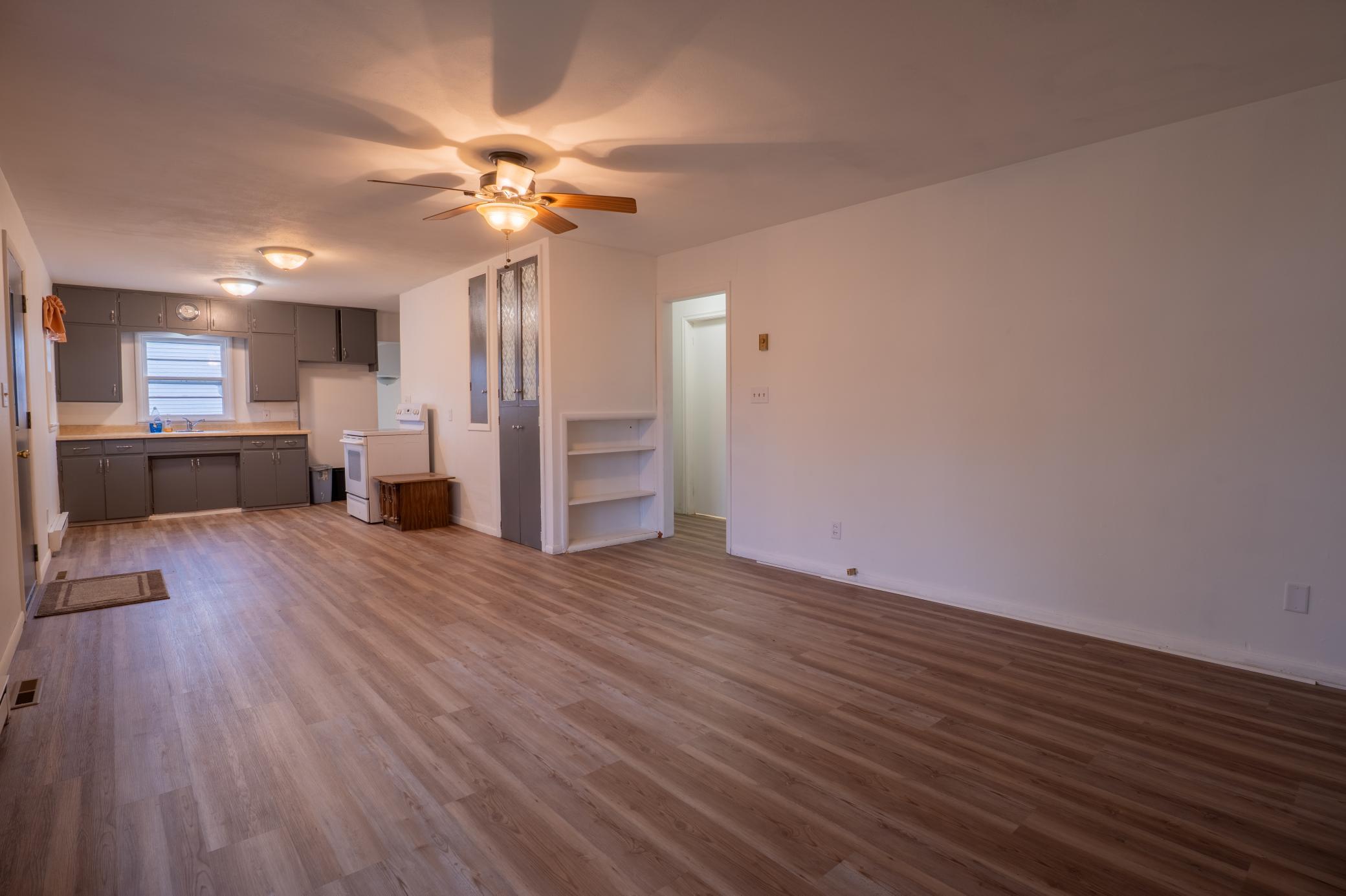 1955 single family home for sale at 216 1st Avenue E in Halstad, MN — 2 bed, 1 bath (photo 12 of 17)