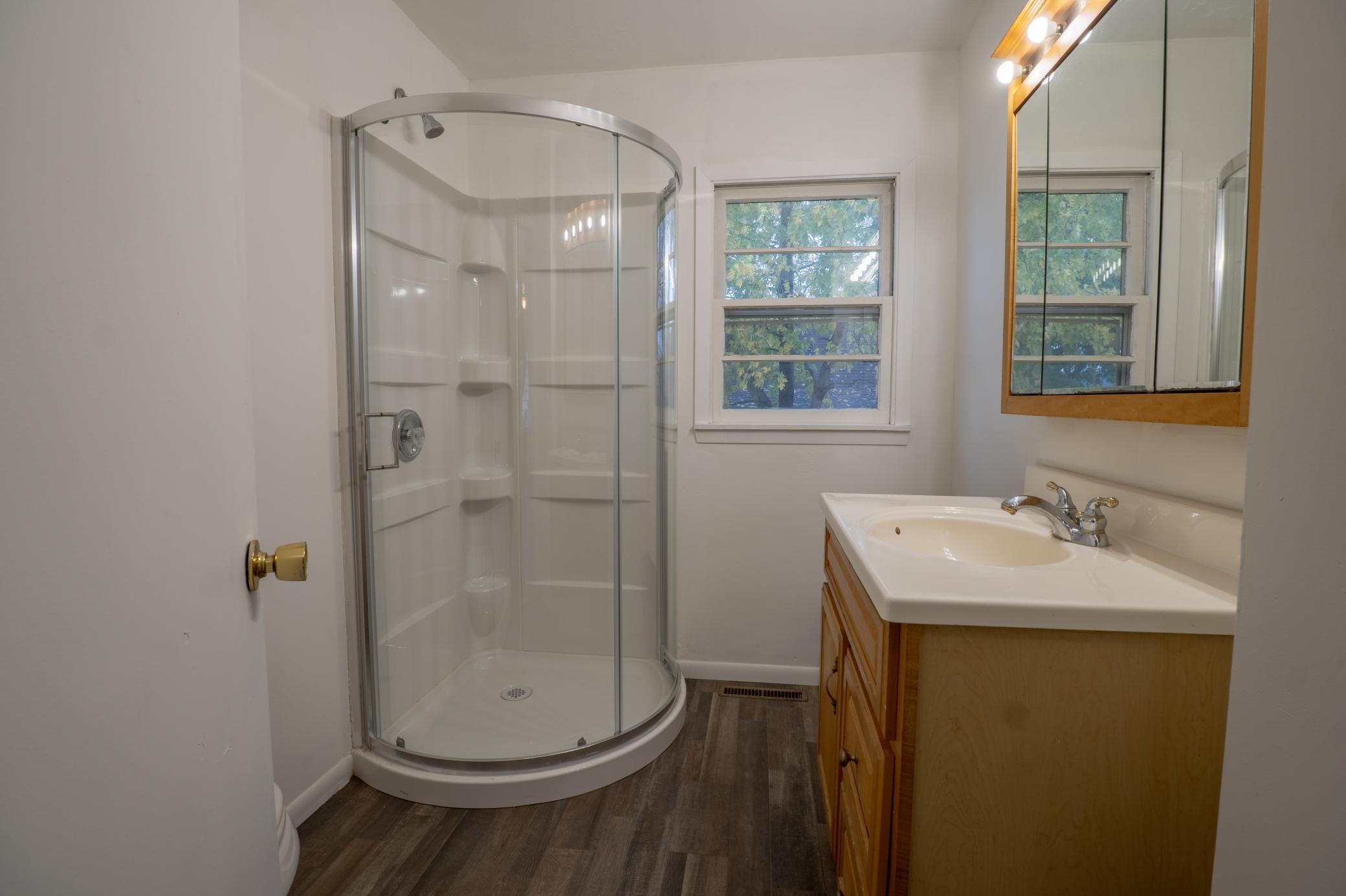 1955 single family home for sale at 216 1st Avenue E in Halstad, MN — 2 bed, 1 bath (photo 14 of 17)