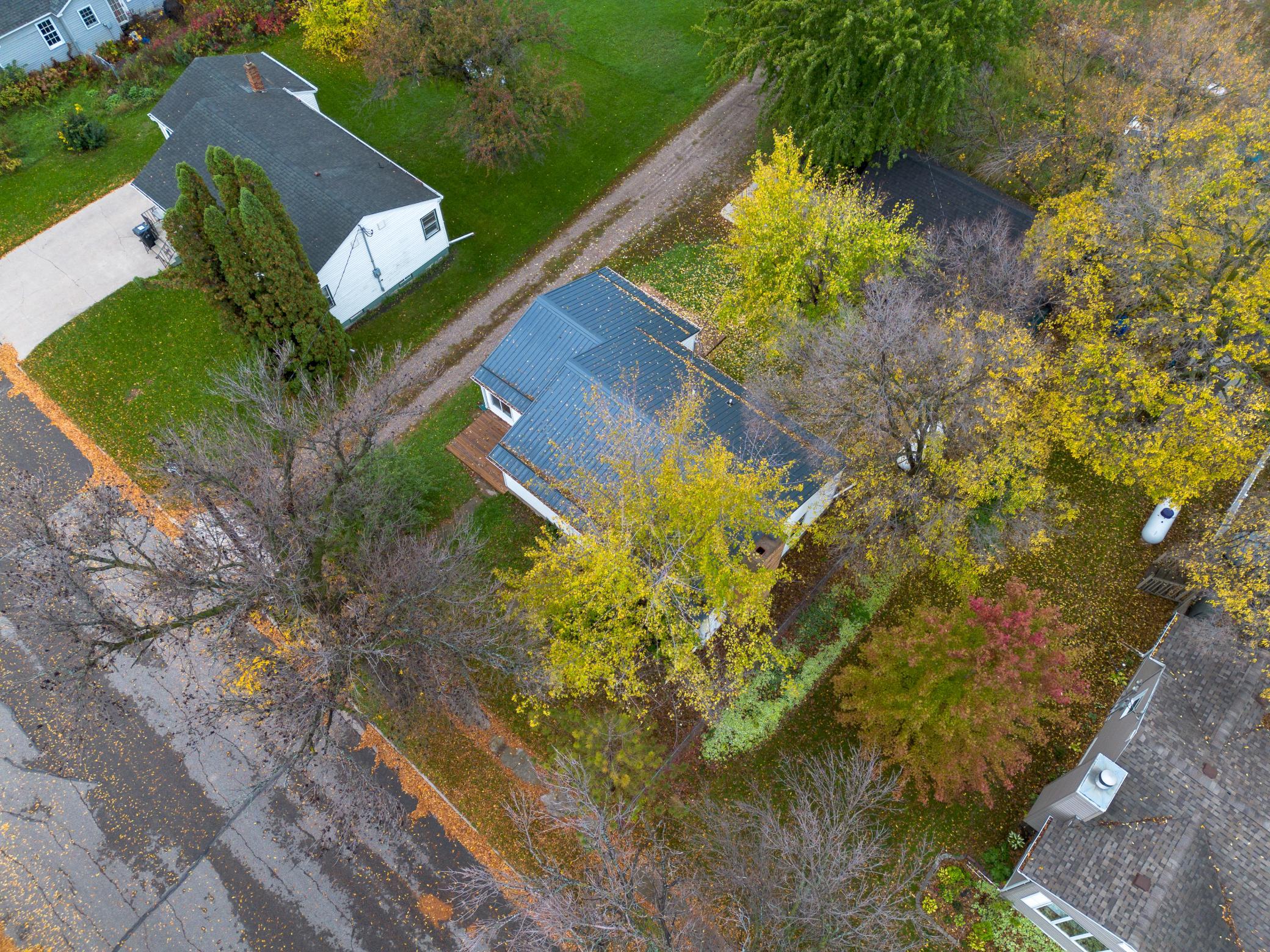 1955 single family home for sale at 216 1st Avenue E in Halstad, MN — 2 bed, 1 bath (photo 5 of 17)