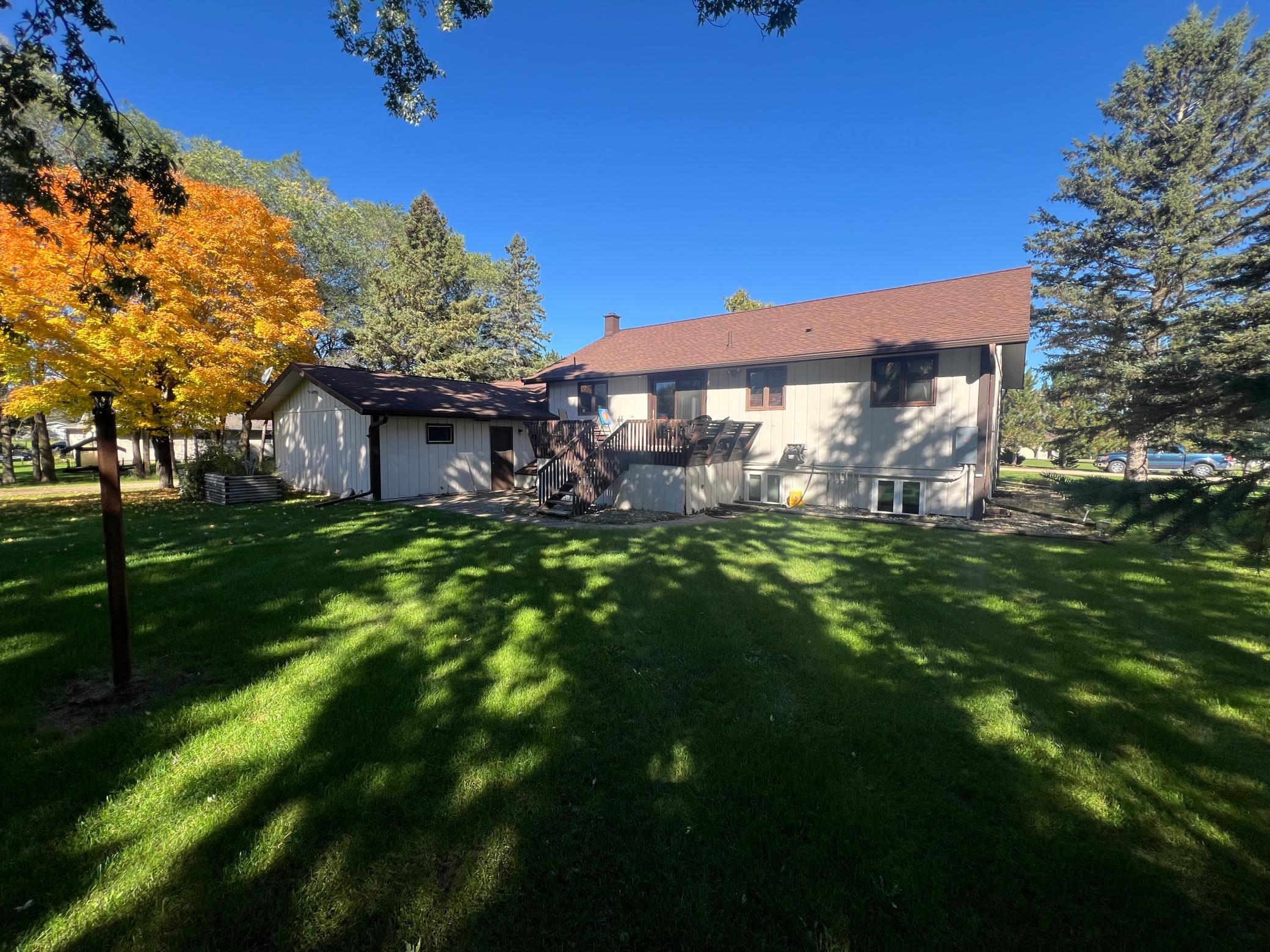 1978 single family home for sale at 10407 Navajo Street in Wadena, MN — 4 bed, 2 bath (photo 7 of 29)