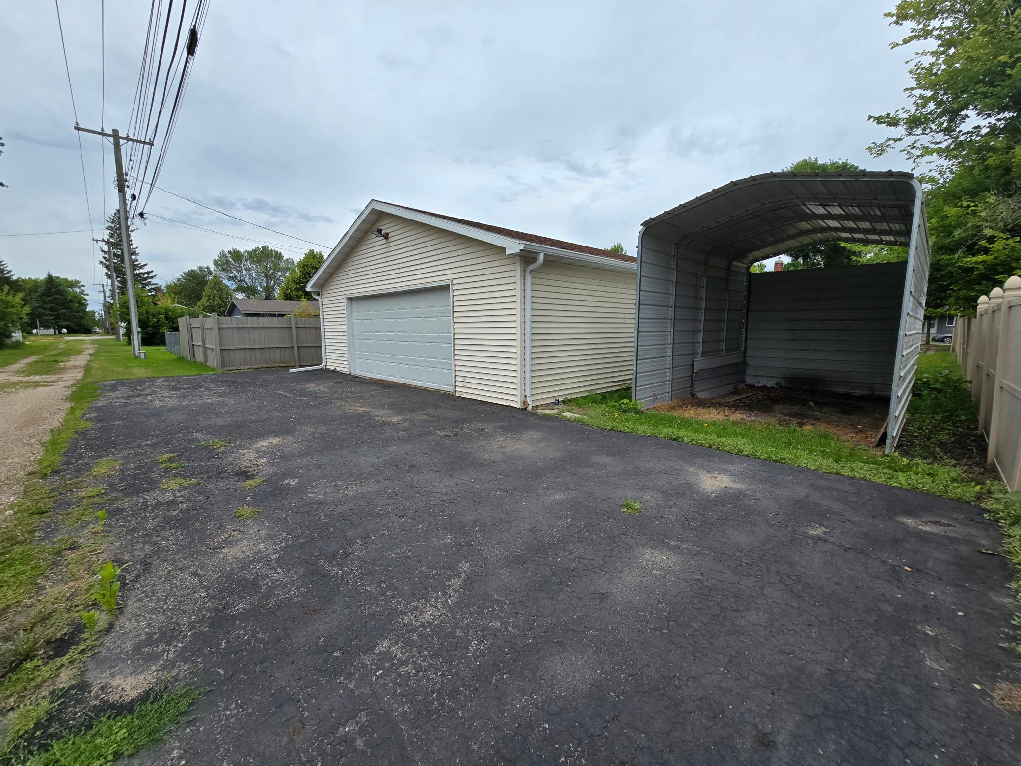1946 single family home for sale at 204 W 2nd Street in Argyle, MN — 2 bed, 1 bath (photo 18 of 18)