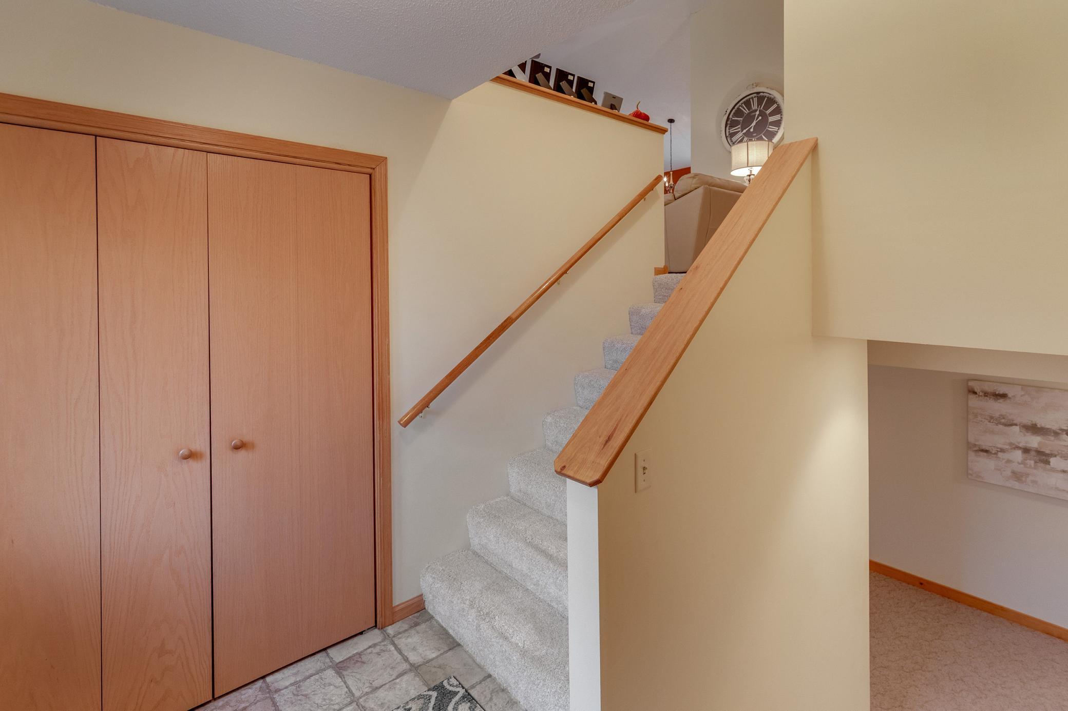 2004 single family home for sale at 7141 Stone Ridge in Brainerd, MN — 4 bed, 3 bath (photo 17 of 37)