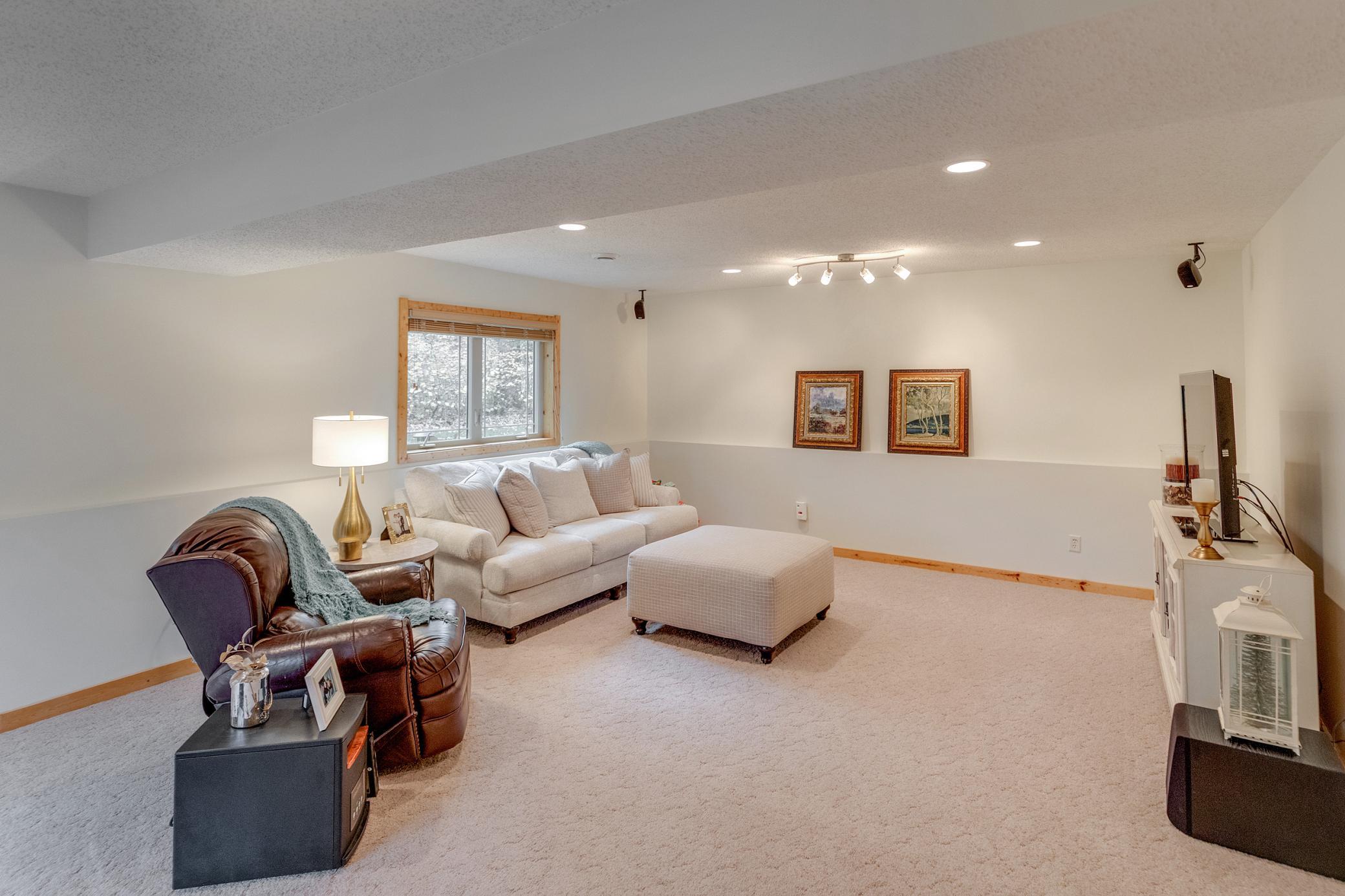 2004 single family home for sale at 7141 Stone Ridge in Brainerd, MN — 4 bed, 3 bath (photo 18 of 37)
