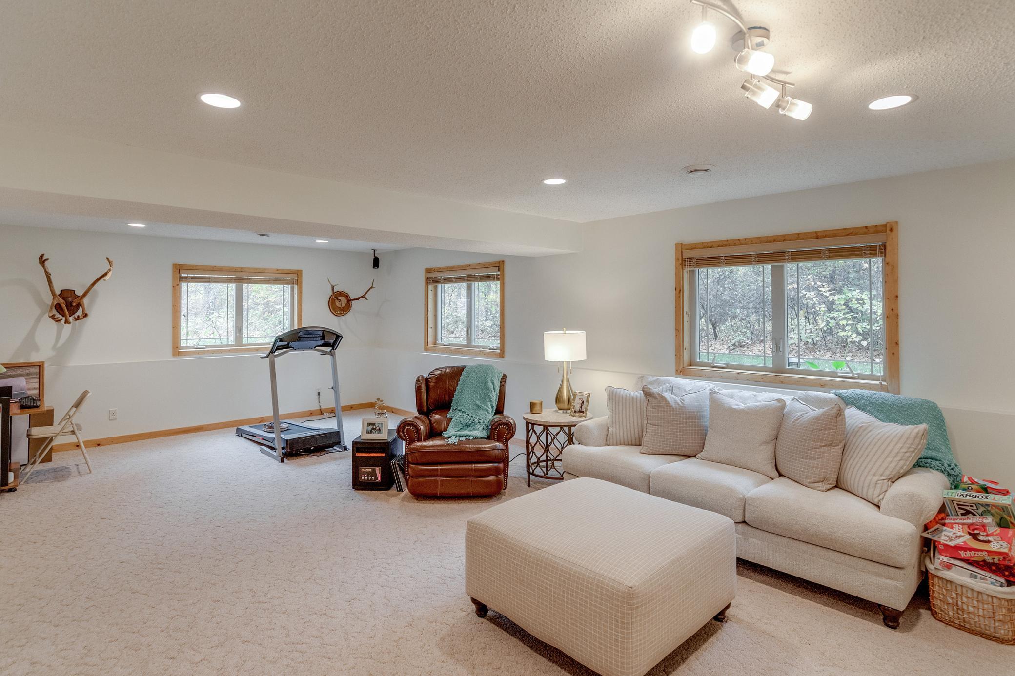 2004 single family home for sale at 7141 Stone Ridge in Brainerd, MN — 4 bed, 3 bath (photo 20 of 37)