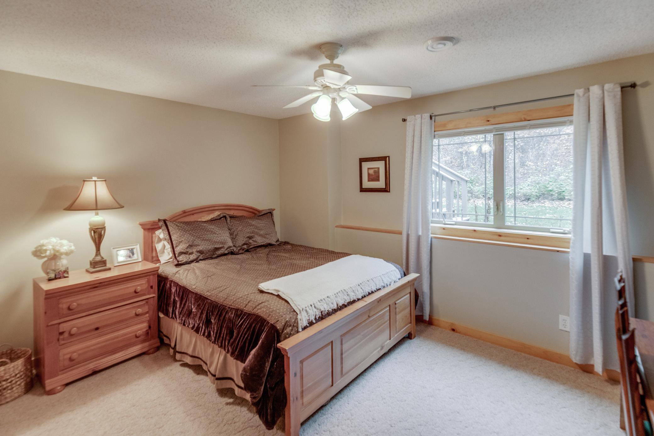 2004 single family home for sale at 7141 Stone Ridge in Brainerd, MN — 4 bed, 3 bath (photo 21 of 37)