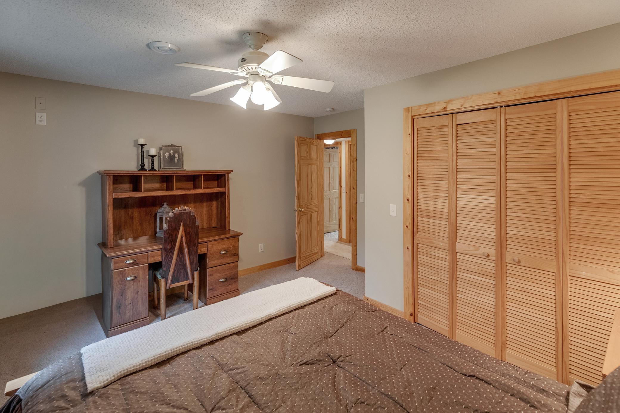 2004 single family home for sale at 7141 Stone Ridge in Brainerd, MN — 4 bed, 3 bath (photo 22 of 37)