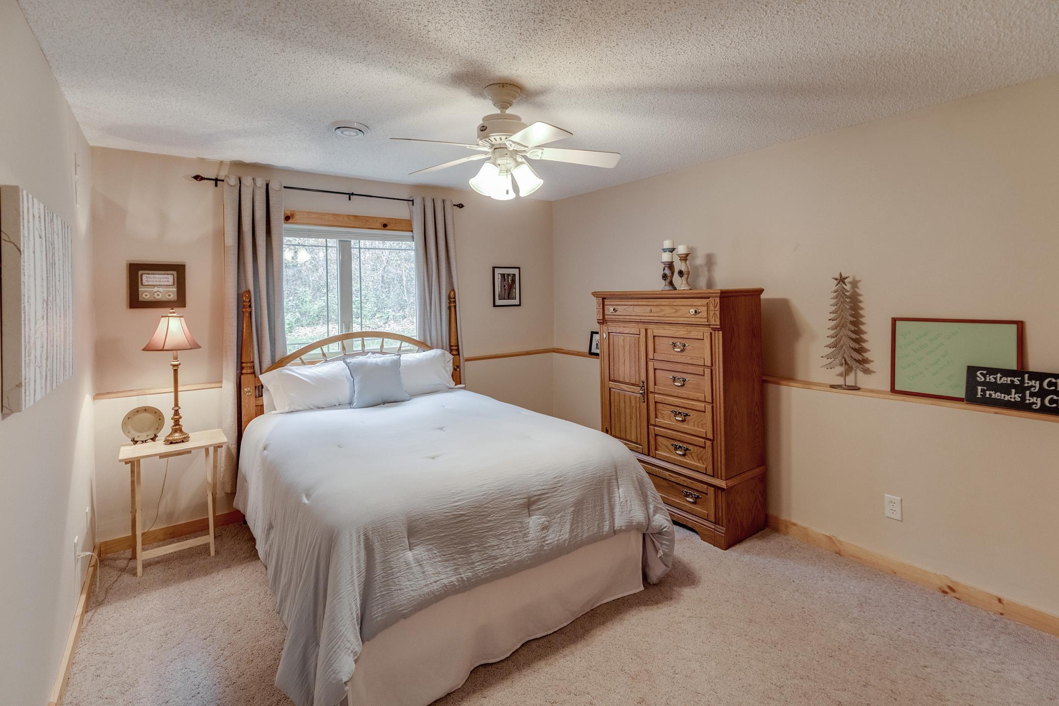 2004 single family home for sale at 7141 Stone Ridge in Brainerd, MN — 4 bed, 3 bath (photo 23 of 37)