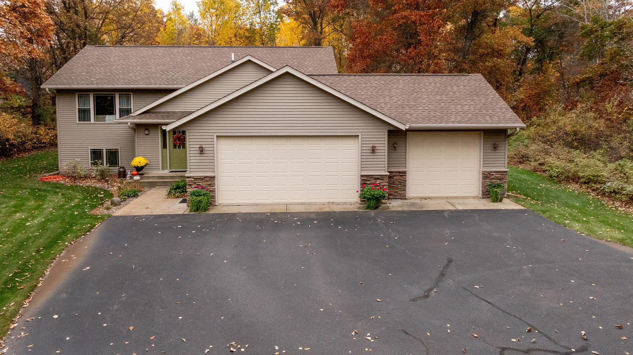 2004 single family home for sale at 7141 Stone Ridge in Brainerd, MN — 4 bed, 3 bath (photo 33 of 37)