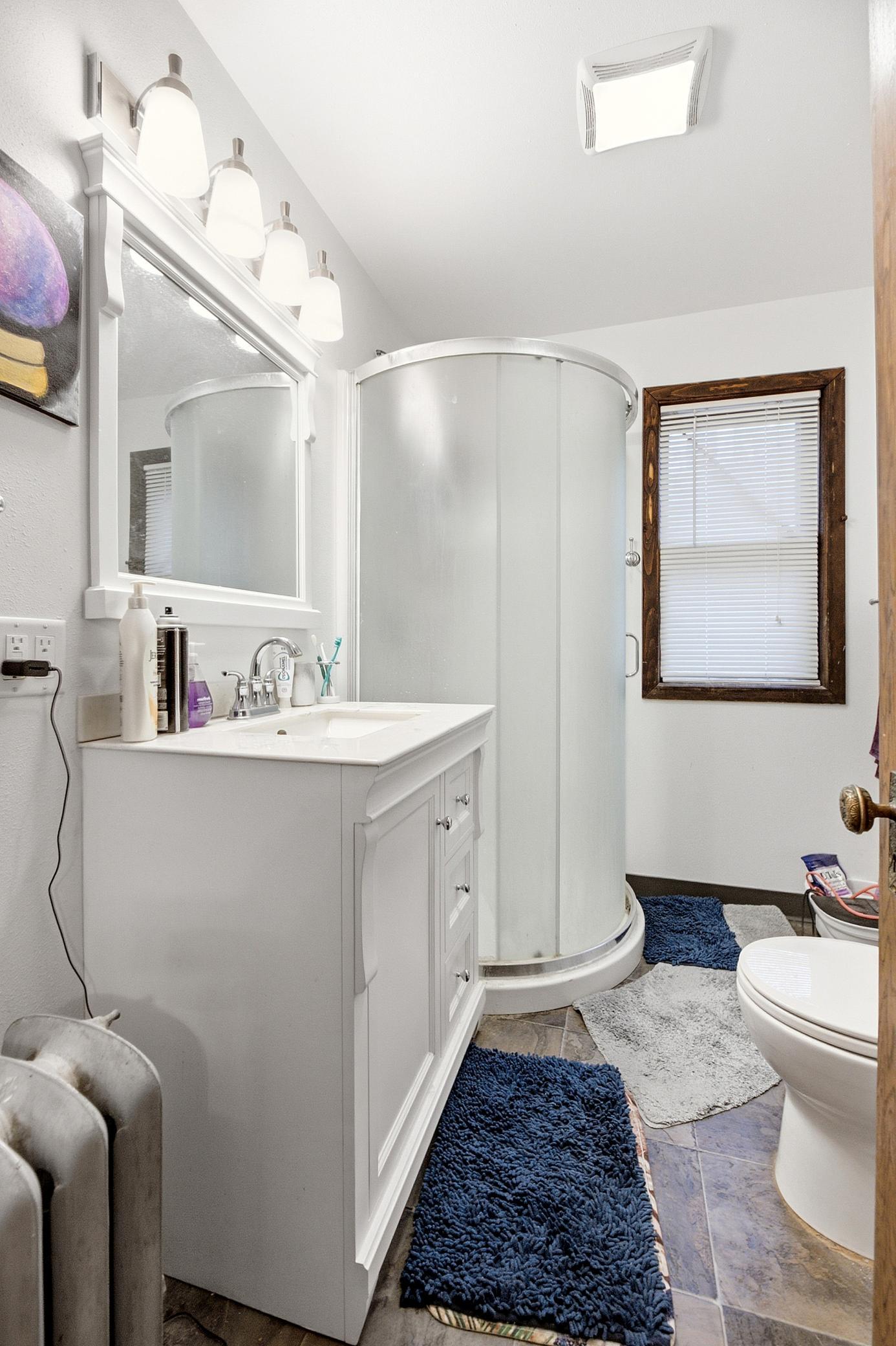 1919 single family home for sale at 1119 10th Avenue S in Fargo, ND — 2 bed, 3 bath (photo 17 of 20)