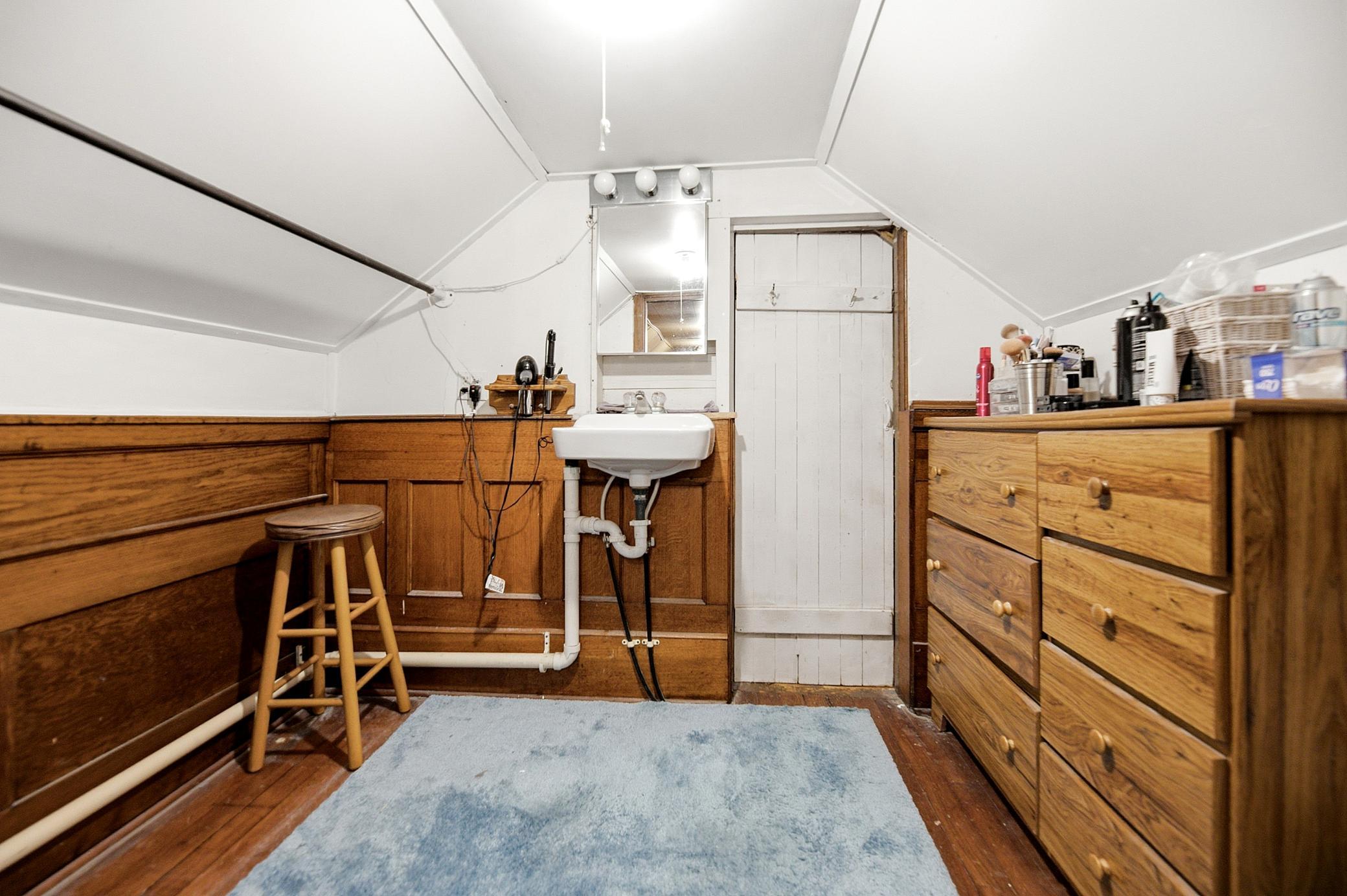1919 single family home for sale at 1119 10th Avenue S in Fargo, ND — 2 bed, 3 bath (photo 18 of 20)