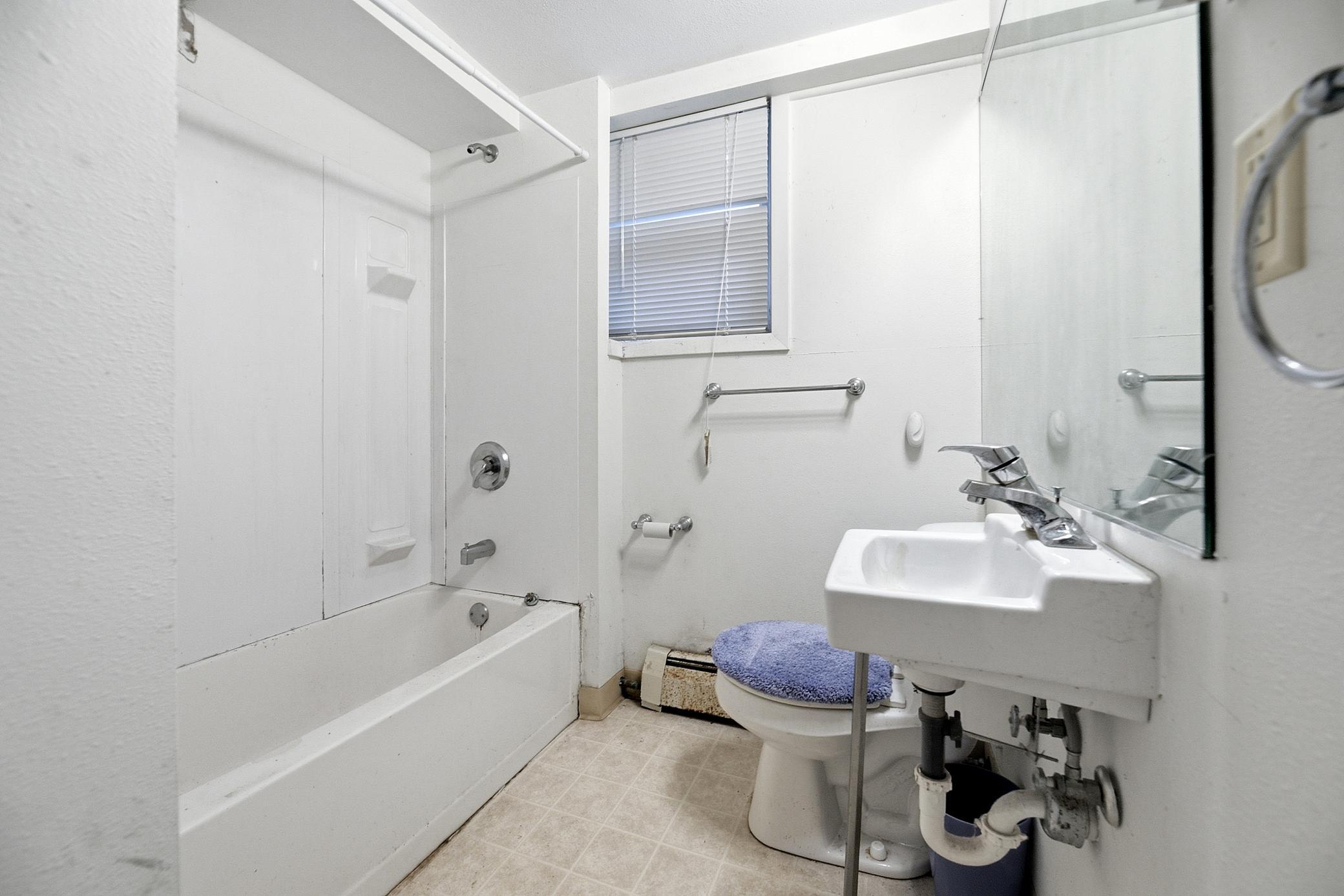 1919 single family home for sale at 1119 10th Avenue S in Fargo, ND — 2 bed, 3 bath (photo 19 of 20)