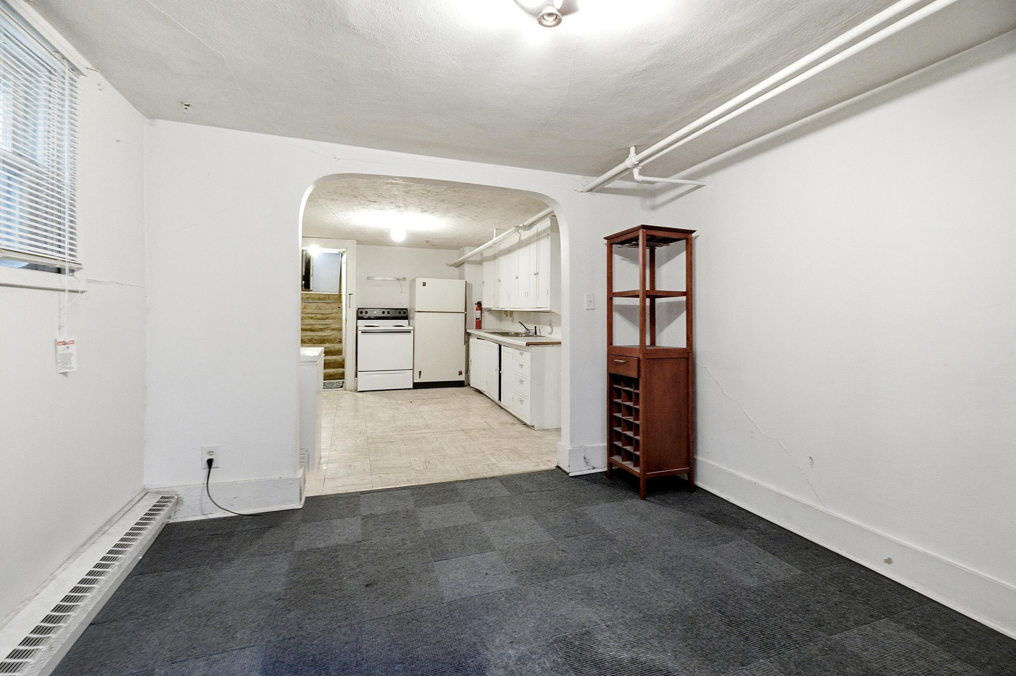 1919 single family home for sale at 1119 10th Avenue S in Fargo, ND — 2 bed, 3 bath (photo 7 of 20)