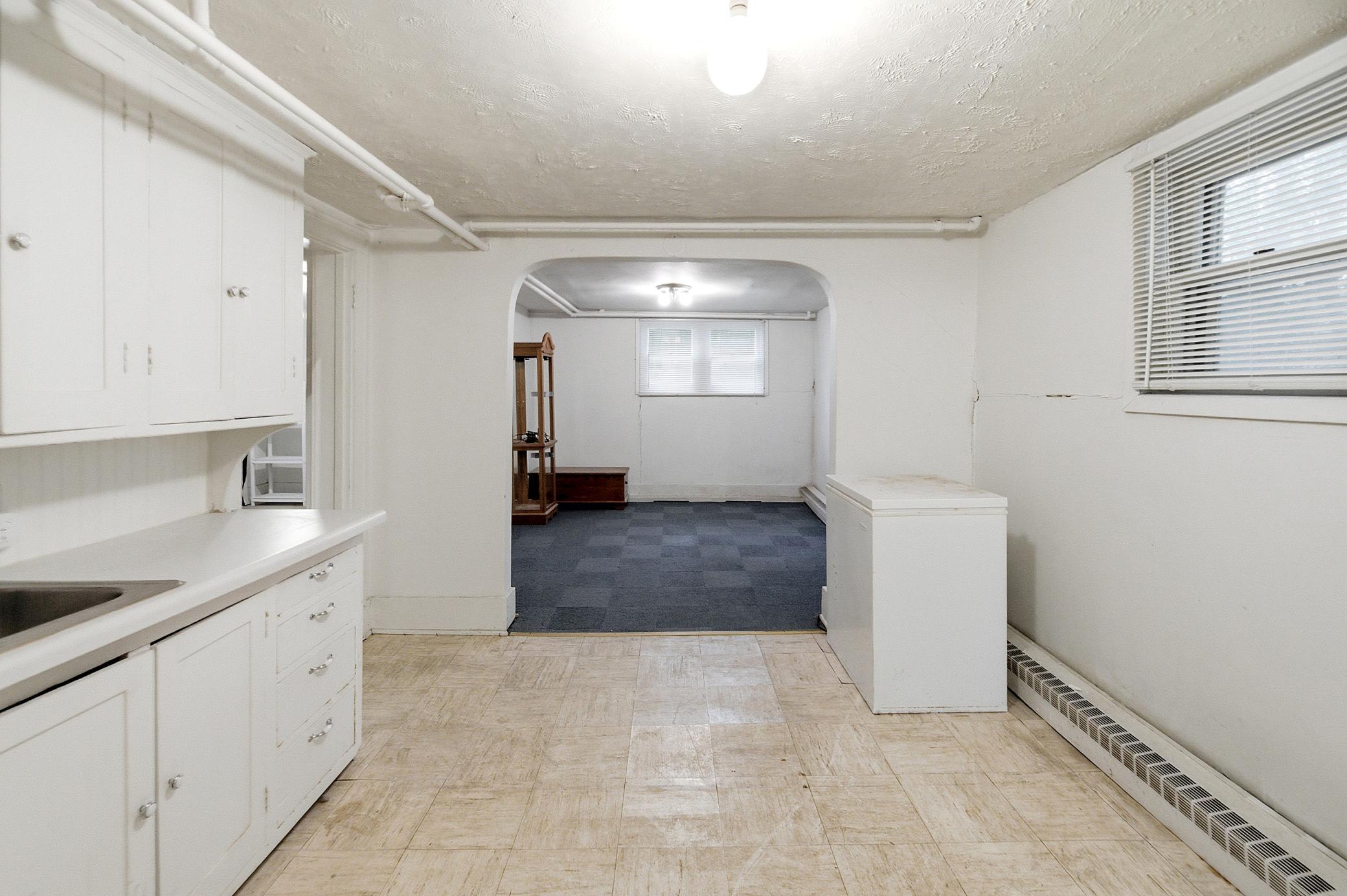 1919 single family home for sale at 1119 10th Avenue S in Fargo, ND — 2 bed, 3 bath (photo 8 of 20)