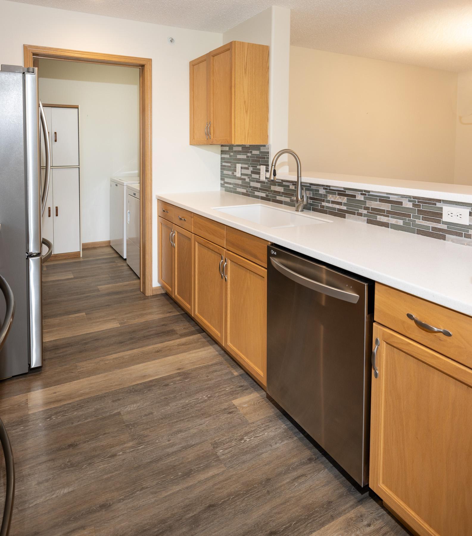 2005 condo for sale at 3434 28th Street S, Unit 302 in Fargo, ND — 2 bed, 1 bath (photo 15 of 46)