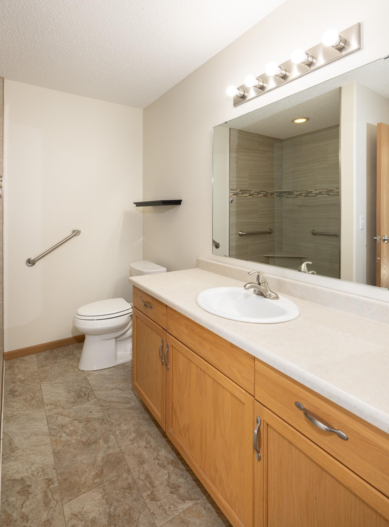2005 condo for sale at 3434 28th Street S, Unit 302 in Fargo, ND — 2 bed, 1 bath (photo 26 of 46)