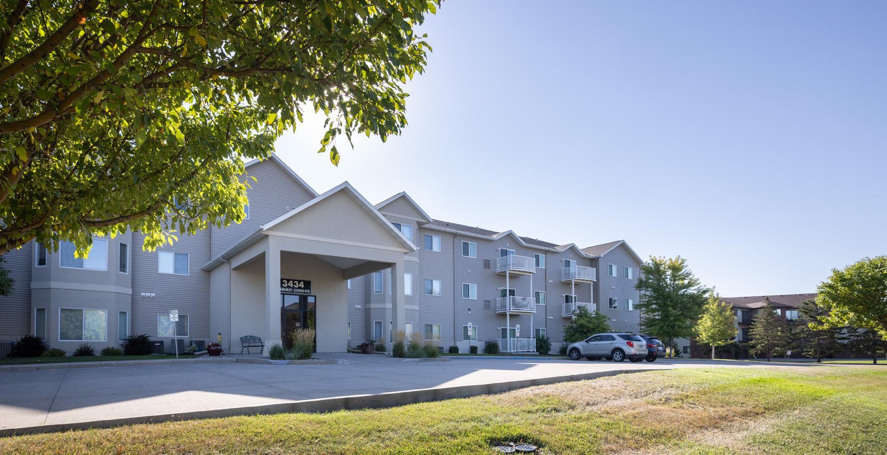 2005 condo for sale at 3434 28th Street S, Unit 302 in Fargo, ND — 2 bed, 1 bath (photo 4 of 46)