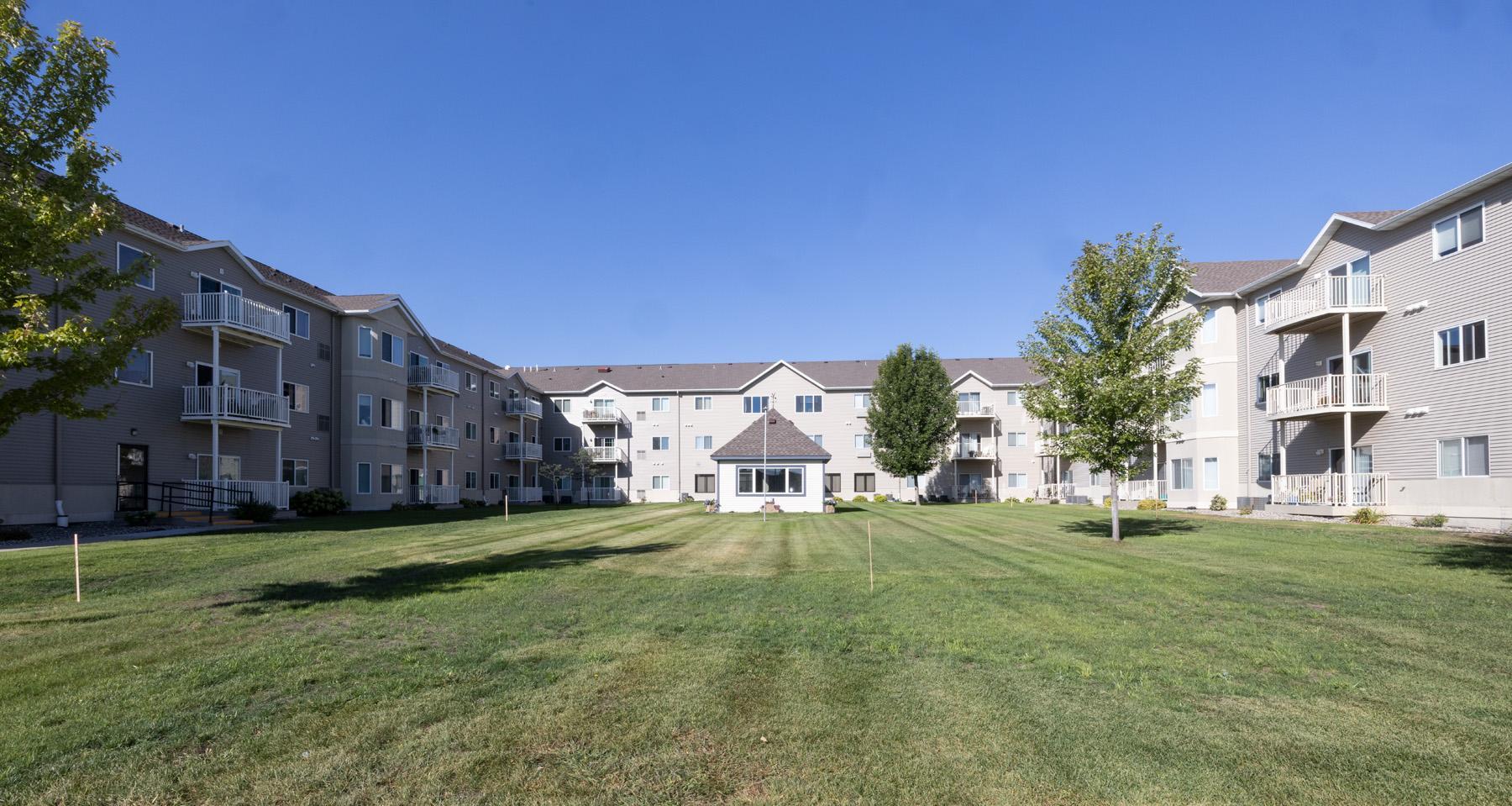 2005 condo for sale at 3434 28th Street S, Unit 302 in Fargo, ND — 2 bed, 1 bath (photo 35 of 46)