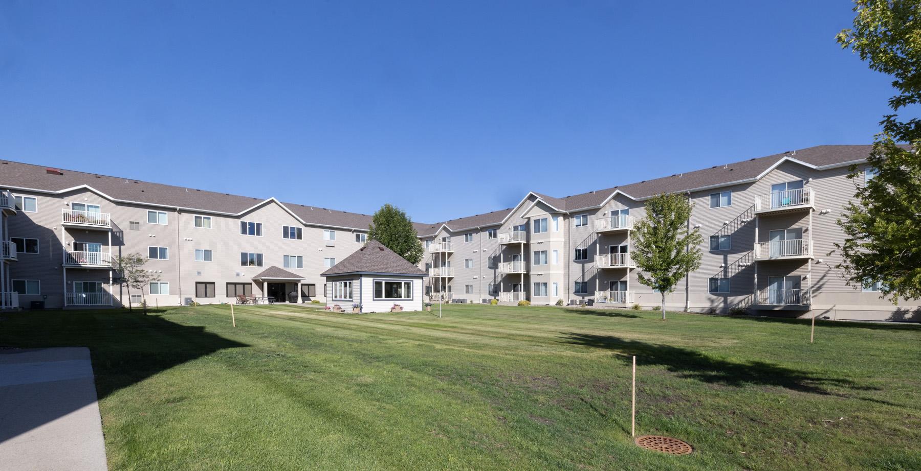 2005 condo for sale at 3434 28th Street S, Unit 302 in Fargo, ND — 2 bed, 1 bath (photo 37 of 46)