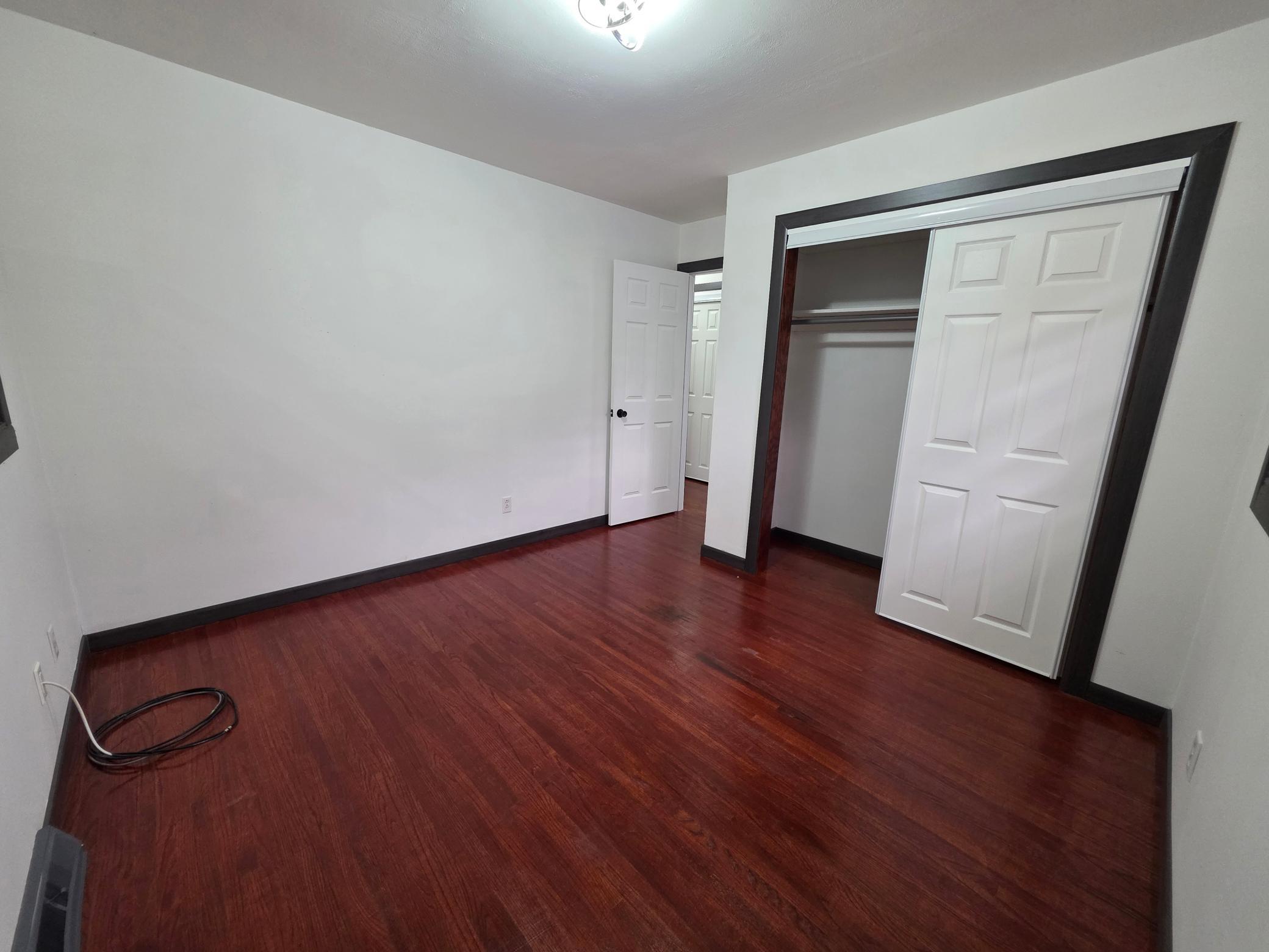 1960 single family home for sale at 1409 13th Avenue N in Moorhead, MN — 5 bed, 2 bath (photo 21 of 29)