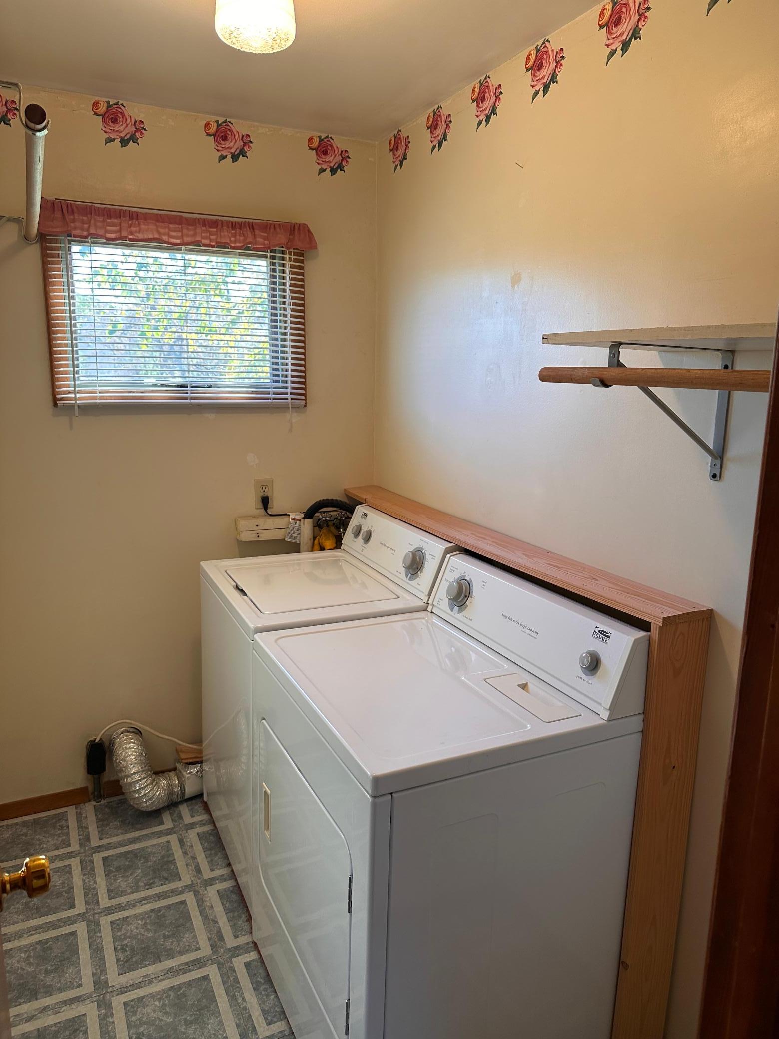 1959 single family home for sale at 1318 2nd Street SE in Bemidji, MN — 3 bed, 2 bath (photo 20 of 35)