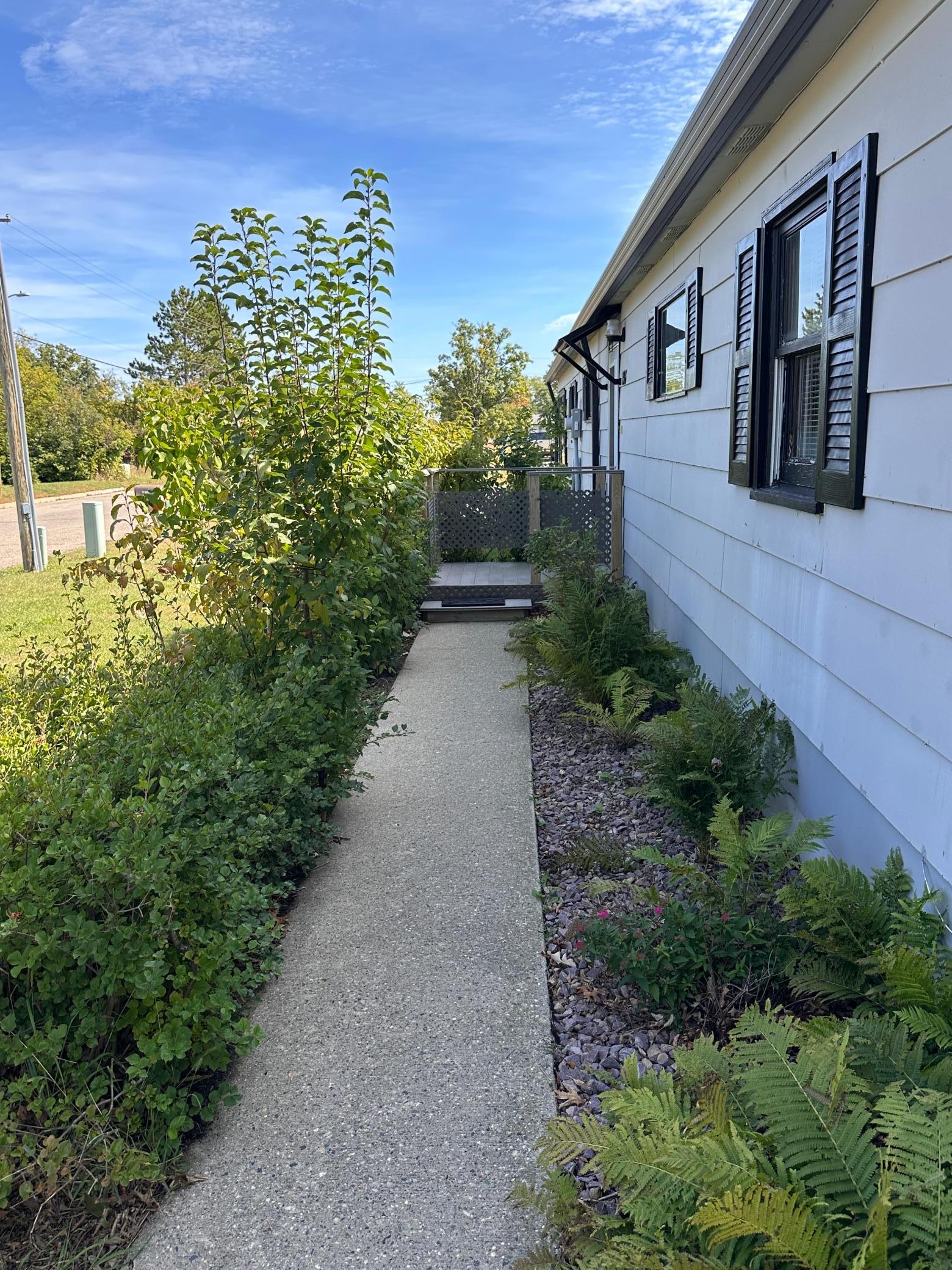 1959 single family home for sale at 1318 2nd Street SE in Bemidji, MN — 3 bed, 2 bath (photo 3 of 35)