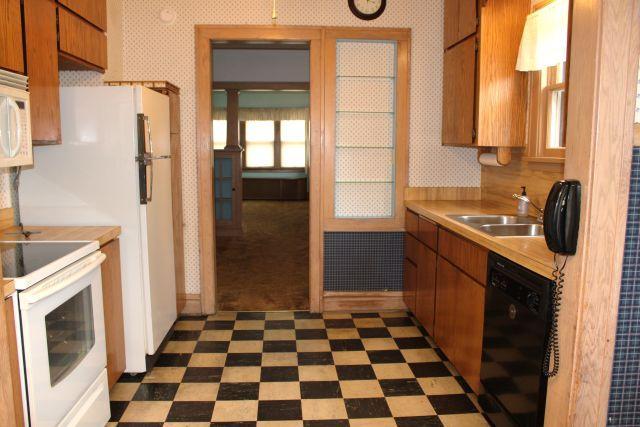 1926 single family home for sale at 324 2nd Avenue NW in Aitkin, MN — 4 bed, 2 bath (photo 8 of 43)