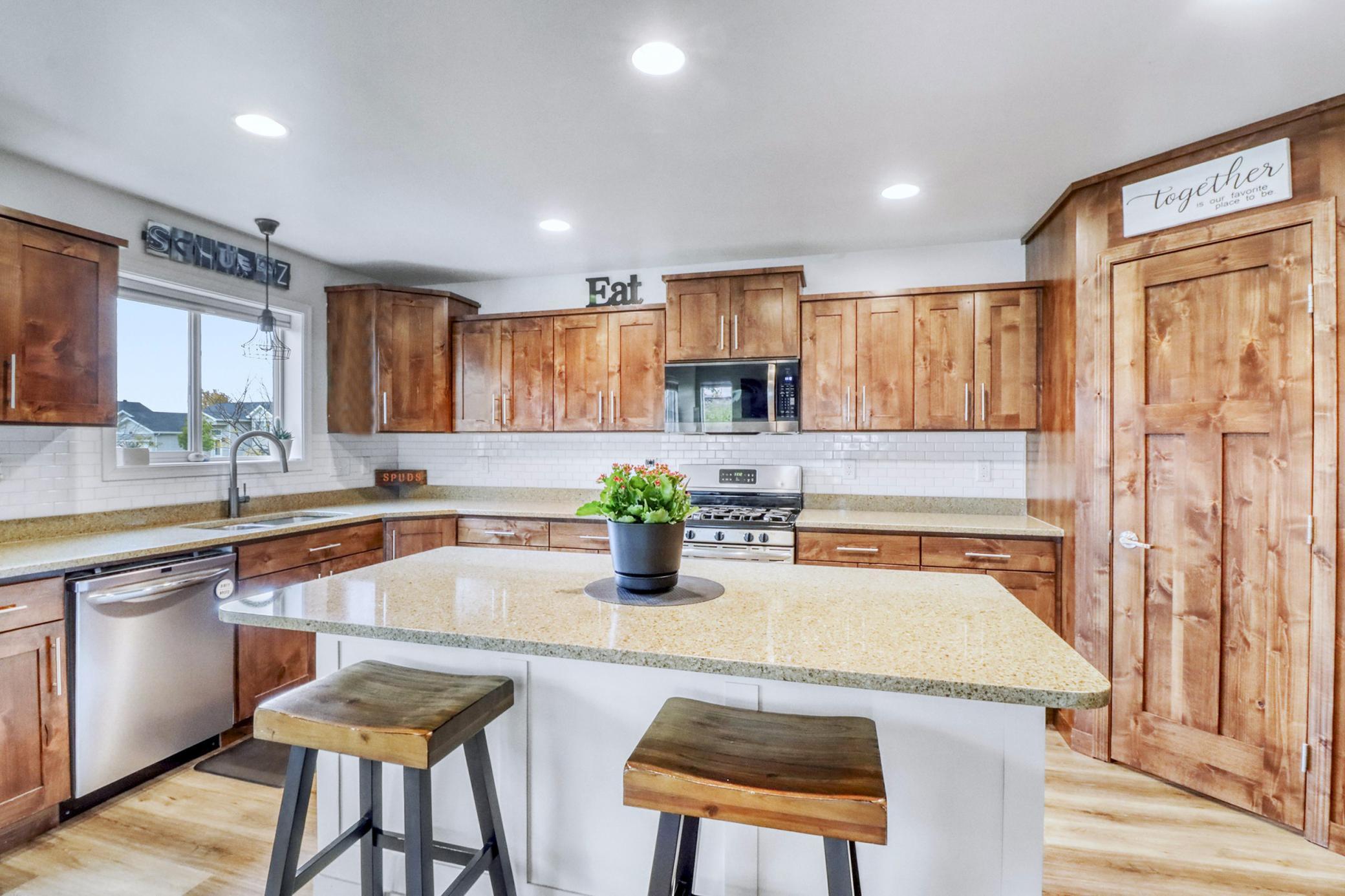 2013 single family home for sale at 4203 18th Street S in Moorhead, MN — 3 bed, 3 bath (photo 18 of 64)
