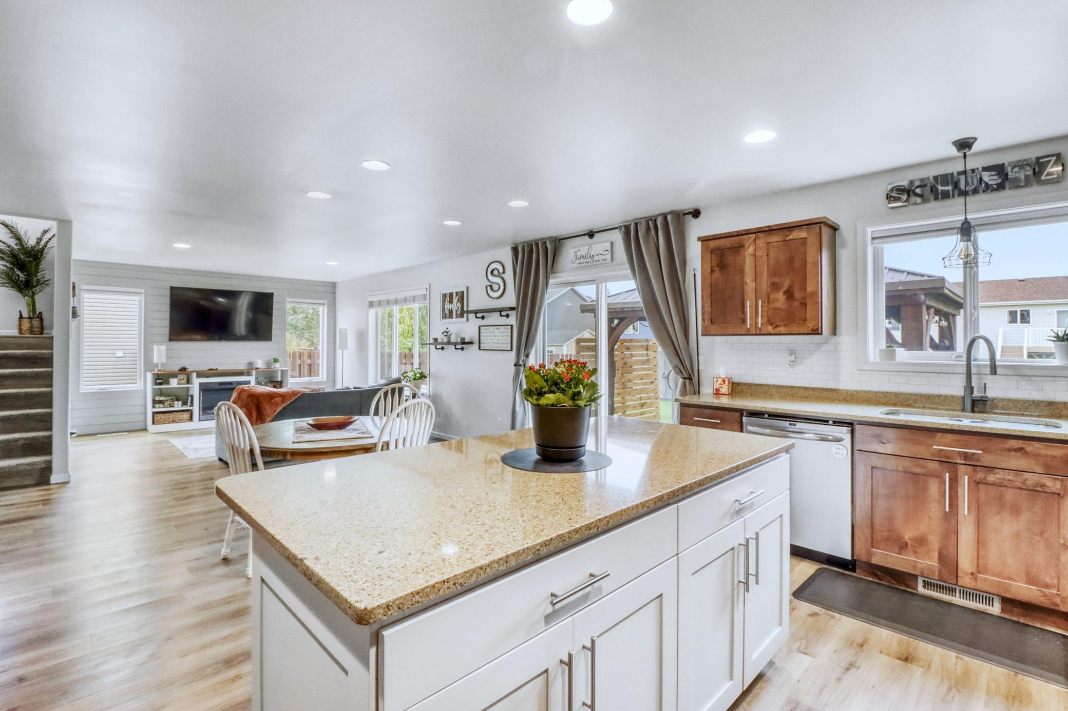2013 single family home for sale at 4203 18th Street S in Moorhead, MN — 3 bed, 3 bath (photo 22 of 64)