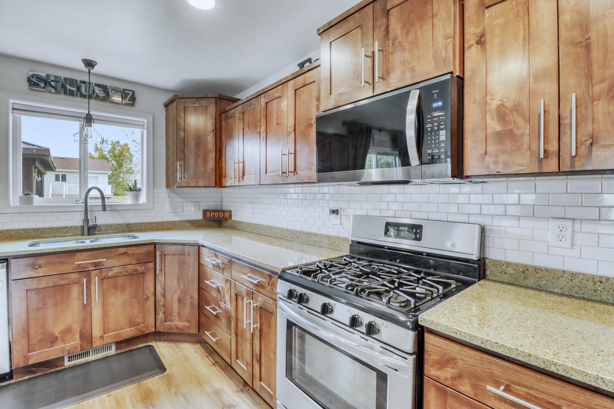 2013 single family home for sale at 4203 18th Street S in Moorhead, MN — 3 bed, 3 bath (photo 23 of 64)