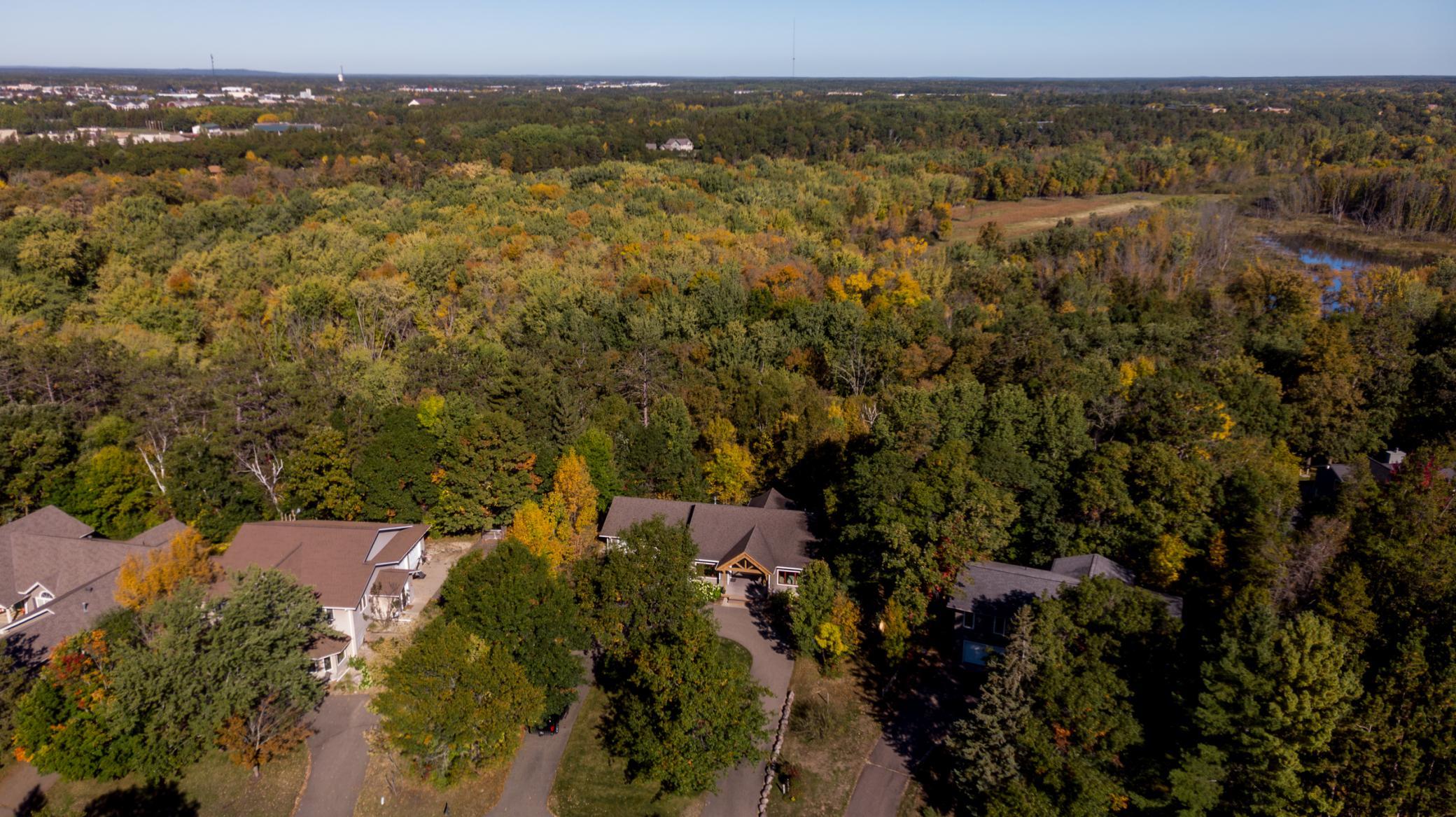 2008 single family home for sale at 204 Ridge Drive in Brainerd, MN — 4 bed, 3 bath (photo 2 of 37)